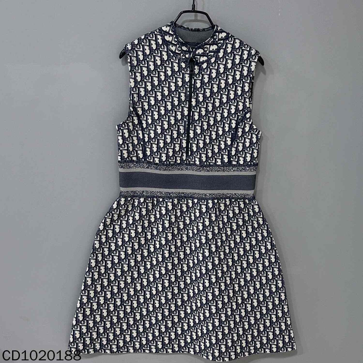 Dior Dior Retro T-Shirt S Women Size S / US 4 / IT 40 - 1 Thumbnail