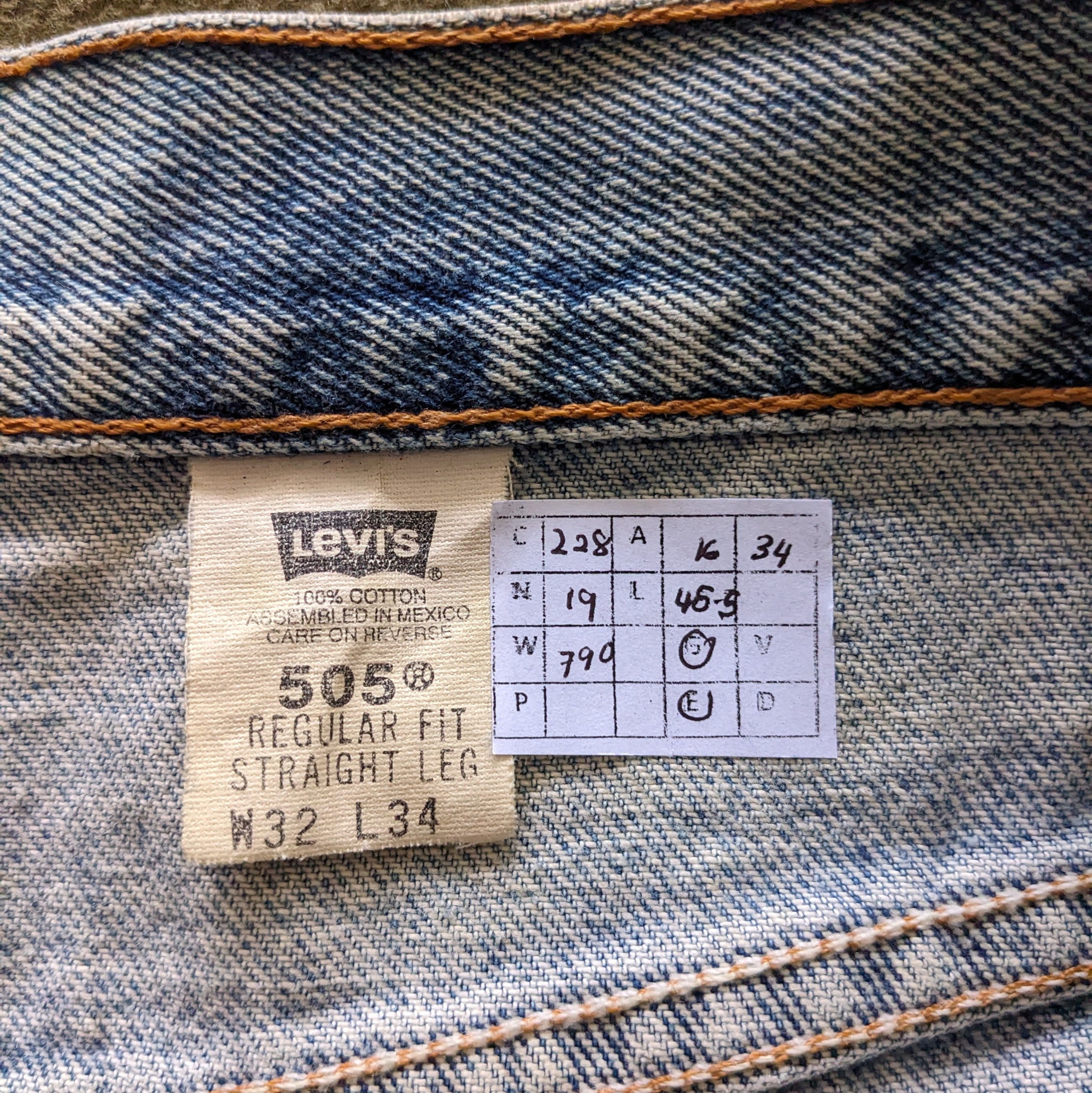 Levi's Vintage LEVI'S Strauss. Co American Style Jeans Size US 32 / EU 48 - 12 Thumbnail