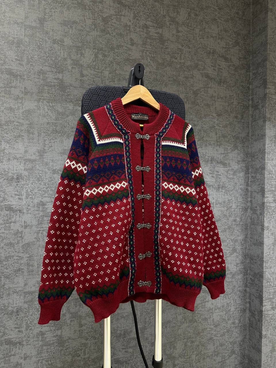 Highland × Vintage Vintage Nordstrikk Wool Red Knit Highland Sweater Size US L / EU 52-54 / 3 - 5 Thumbnail