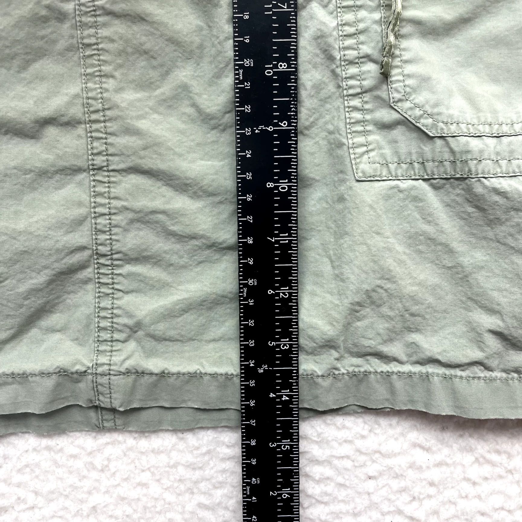 Old Navy VINTAGE Cargo Mini Skirt XL Army Green Y2K Old Navy Women's Low Rise Cyber Fairy Skirt Size 40" / US 18 - 7 Thumbnail