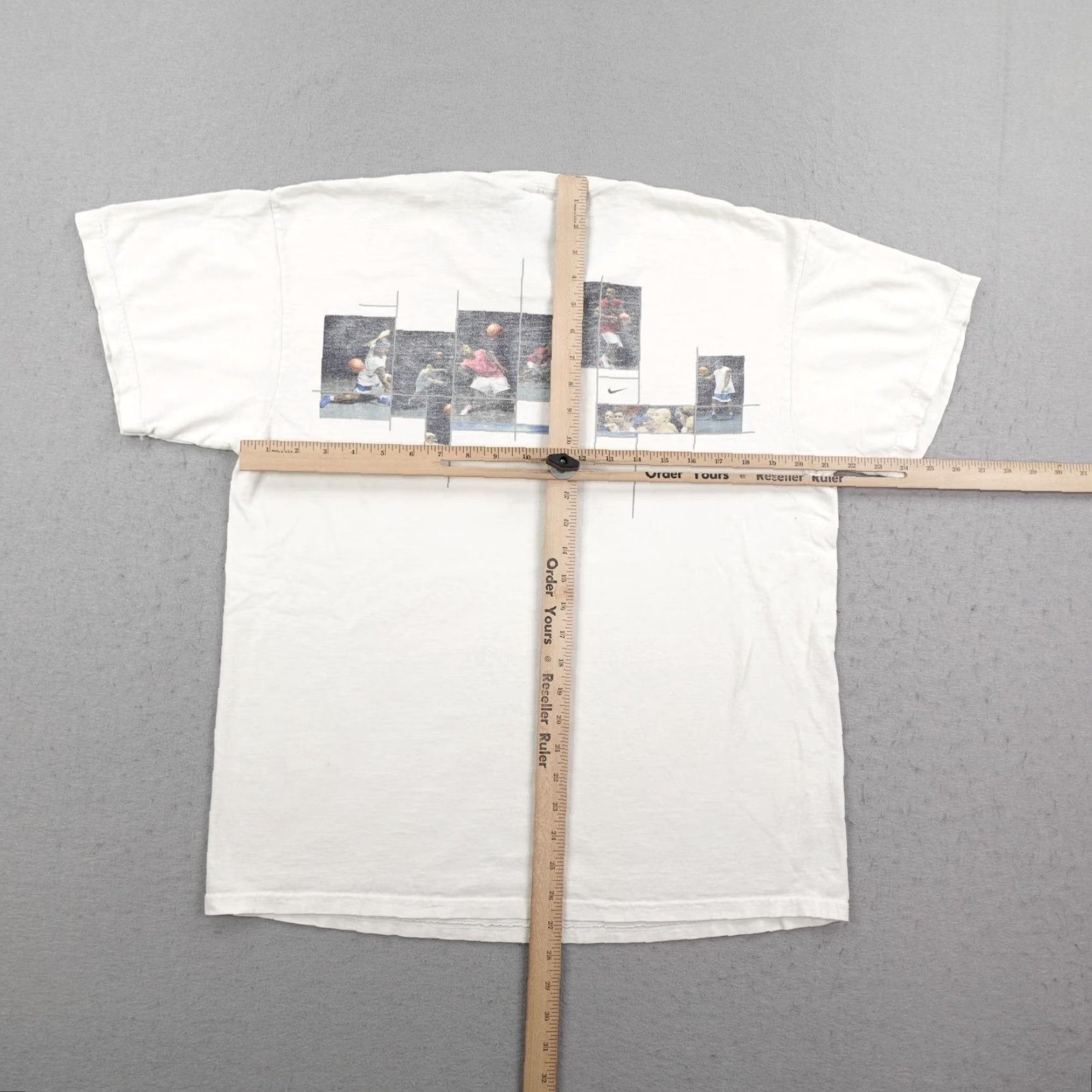 Nike VINTAGE Nike Shirt Large White Graphic Freestyle Basketball Short Sleeve Mens Y2K Size US L / EU 52-54 / 3 - 7 Thumbnail