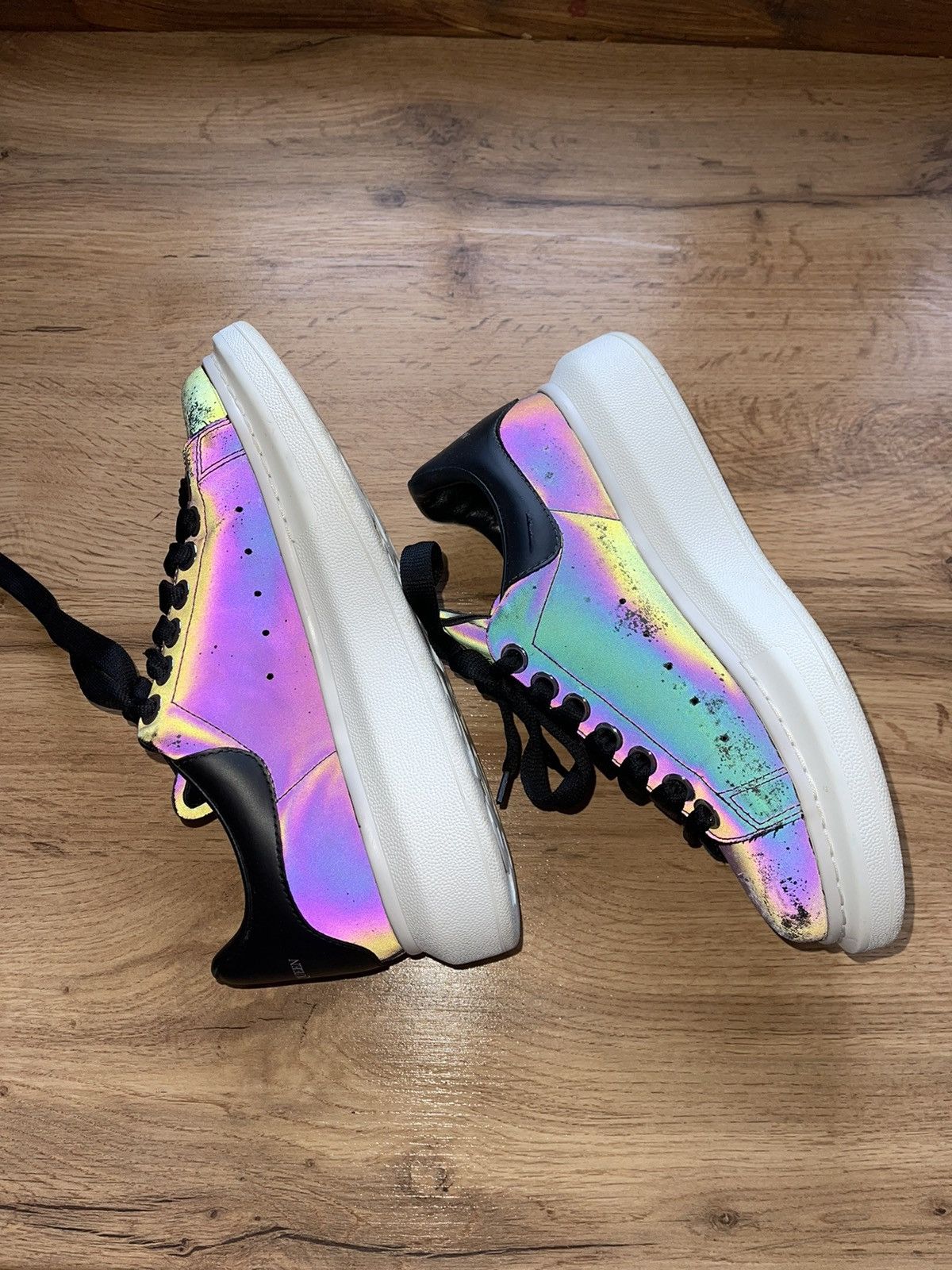 Alexander McQueen Alexander McQueen Iridescent Sneakers Beetle Black chameleon Size US 6 / IT 36 - 10 Thumbnail
