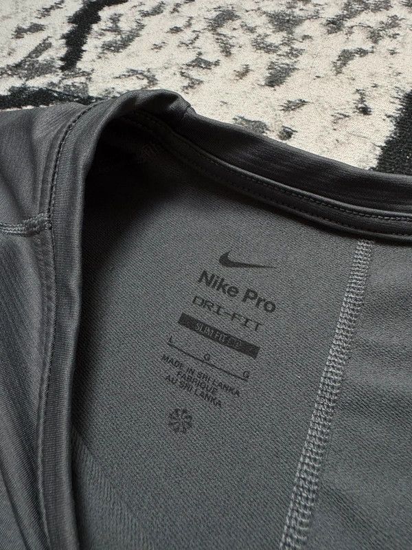 Nike Nike Pro sweatshirt gray dri-fit logo L Size US L / EU 52-54 / 3 - 4 Thumbnail