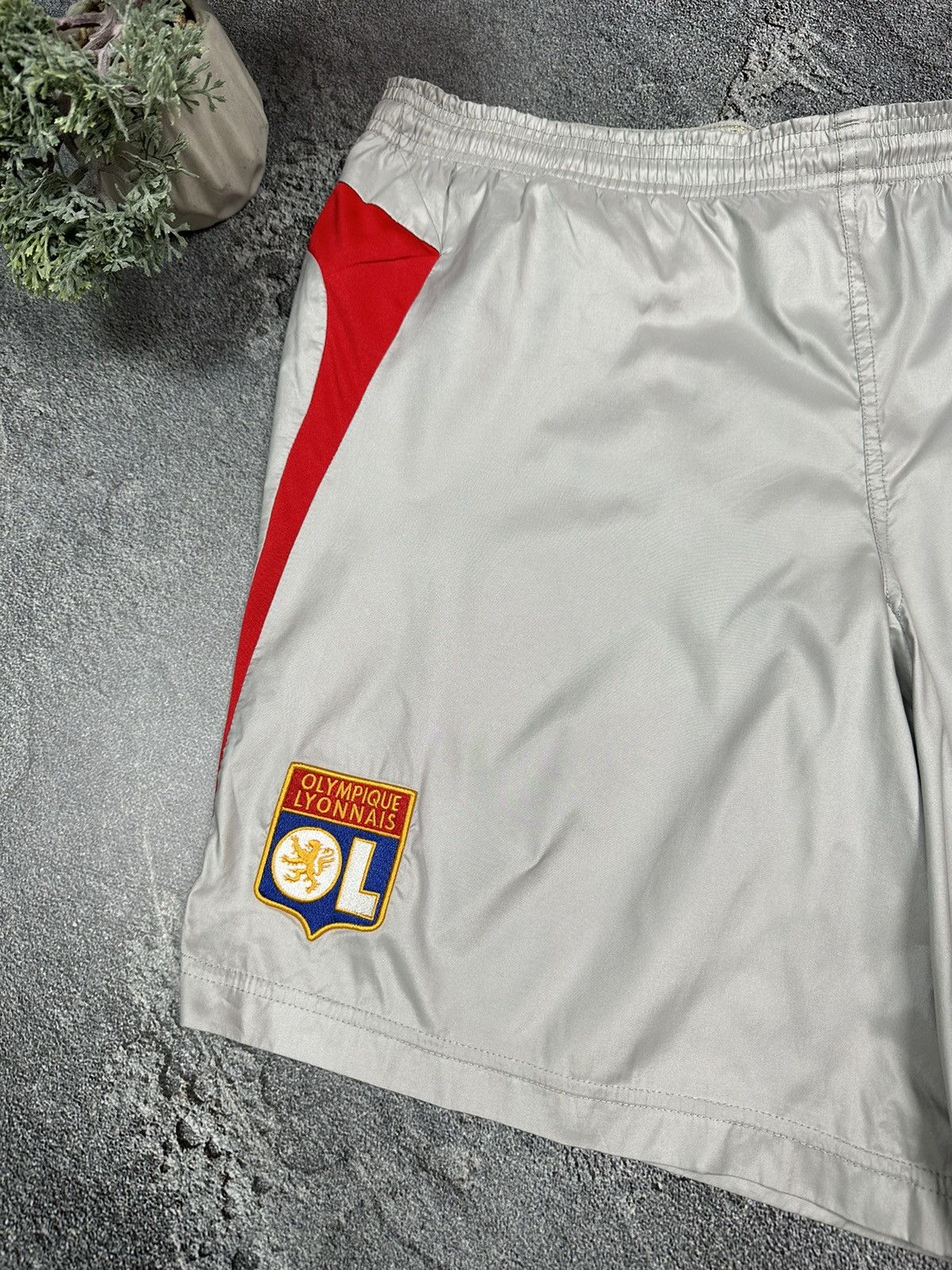 Umbro × Vintage Olympique Lyonnais vintage 2004 2005 Umbro shorts Size US 32 / EU 48 - 7 Thumbnail