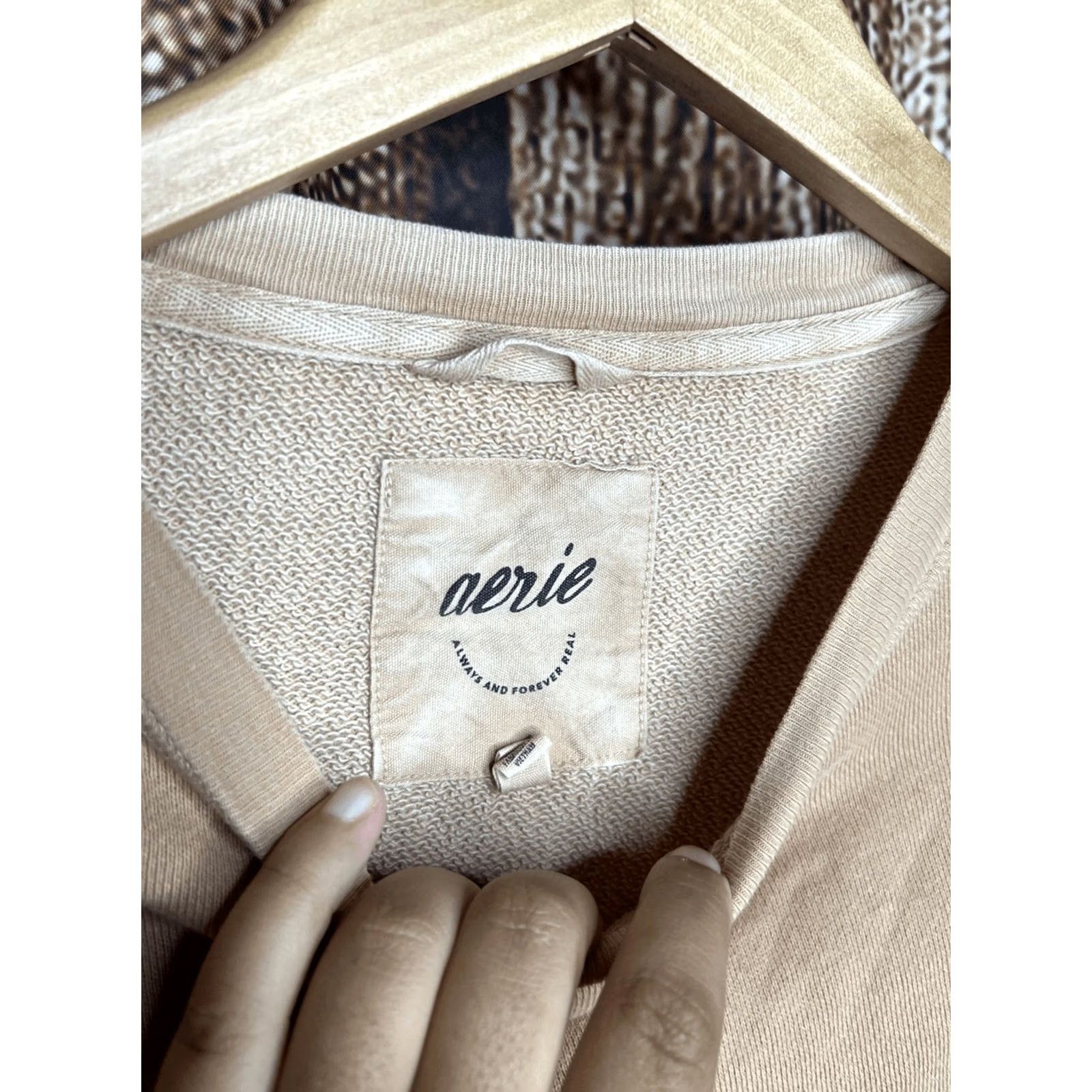 Vintage Aerie Sweatshirt Women’s XS Beige Brown Oversized Pullover Cozy Size XS / US 0-2 / IT 36-38 - 2 Thumbnail