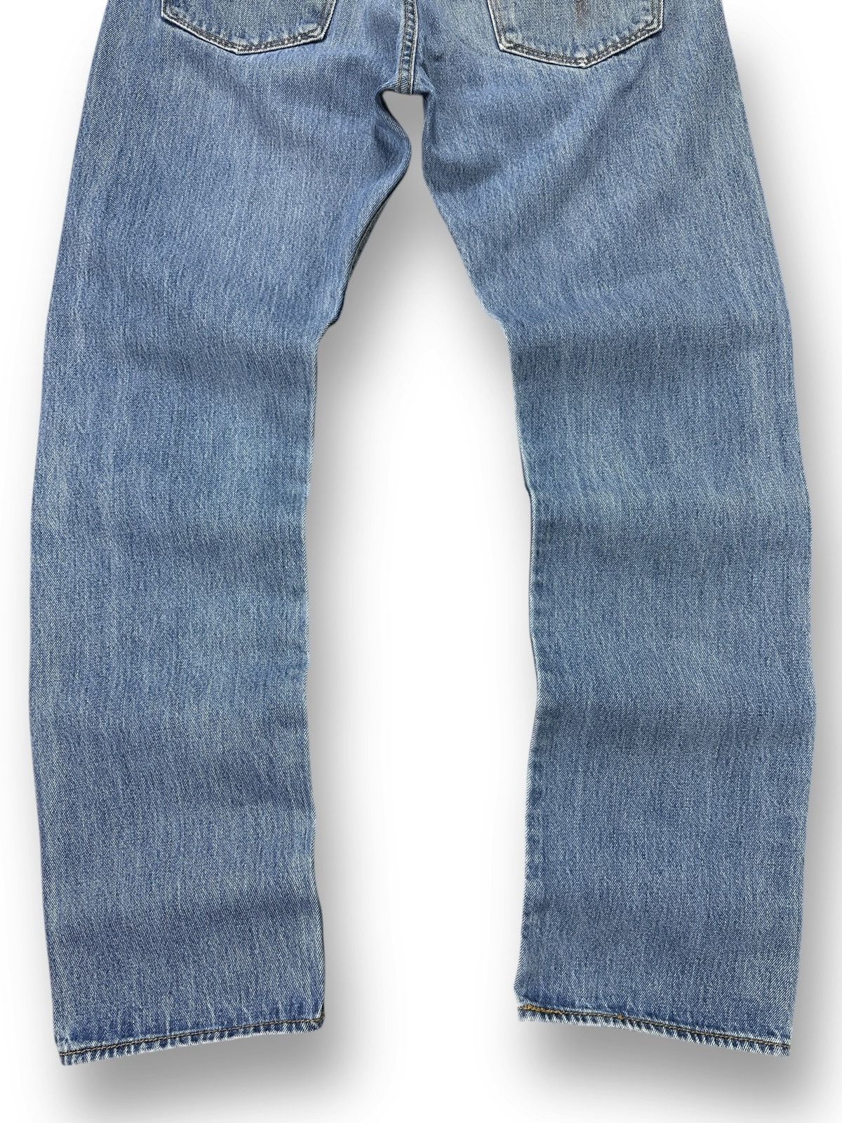 Levi's Vintage Levis 501 Jeans Washed Blue Denim Men’s Size W32 L32 Size US 32 / EU 48 - 2 Thumbnail