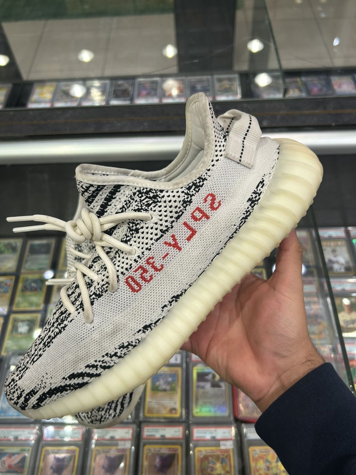 Yeezy Yeezy 350 Zebra 2022 Size US 11.5 / EU 44-45 - 2 Thumbnail