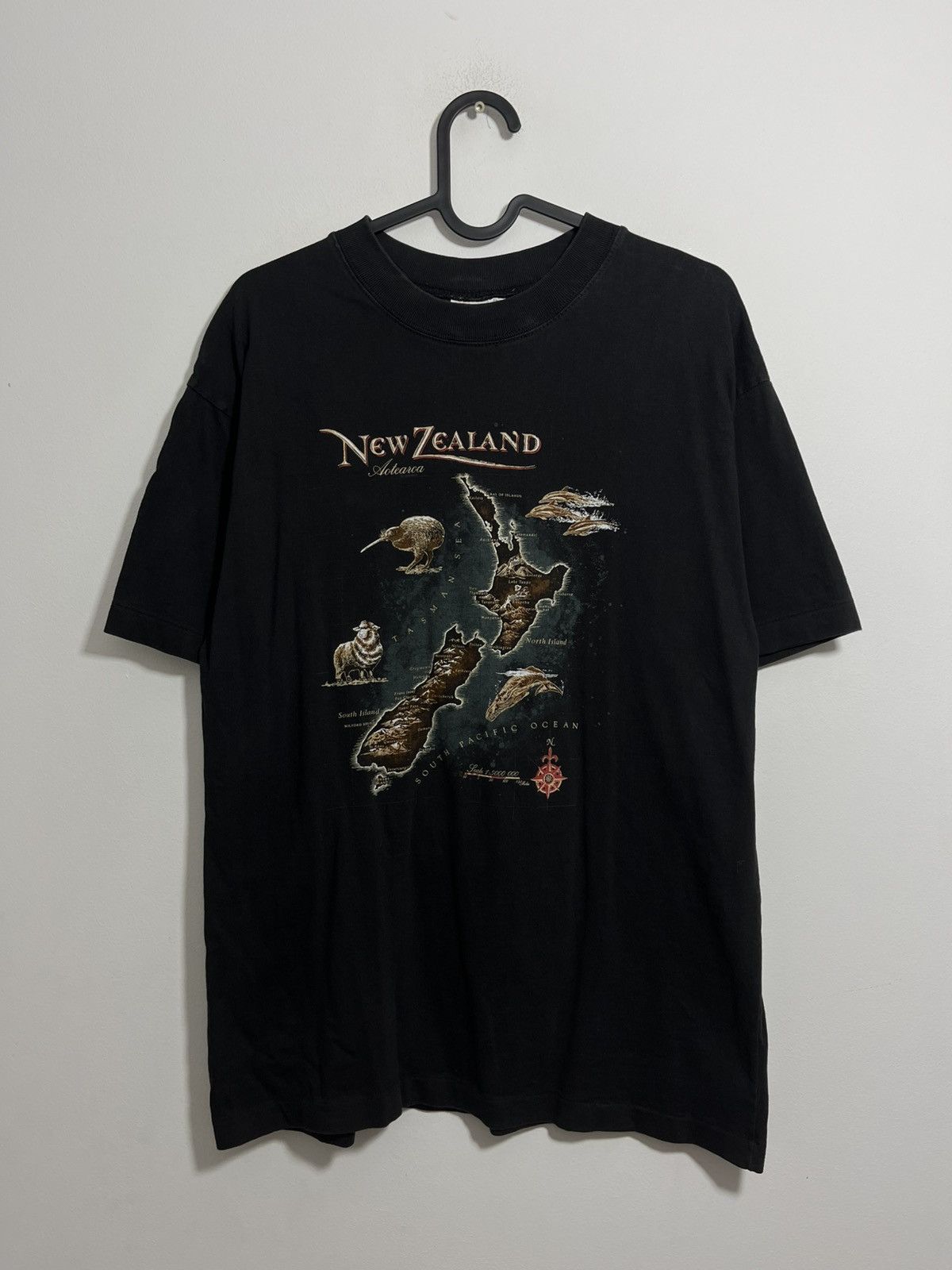 Canterbury of New Zealand × Vintage New Zealand 90s Vintage SINGLE STITCH Art Island Nature Tee Size US M / EU 48-50 / 2 - 2 Thumbnail