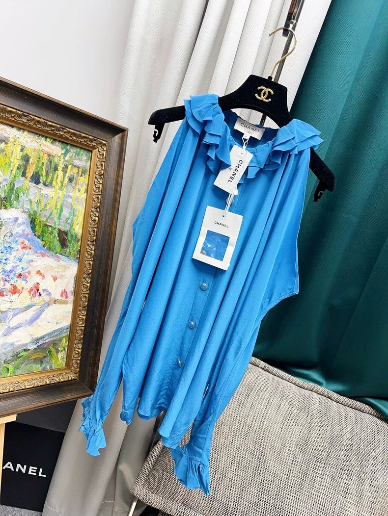 Chanel Chanel Blue ruffled off-the-shoulder silk shirt Size XS / US 0-2 / IT 36-38 - 1 Thumbnail