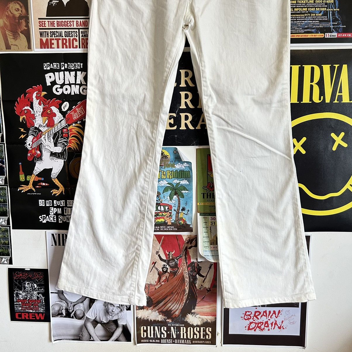 Uniqlo Vintage Uniqlo Flare White Denim Size US 29 - 3 Thumbnail