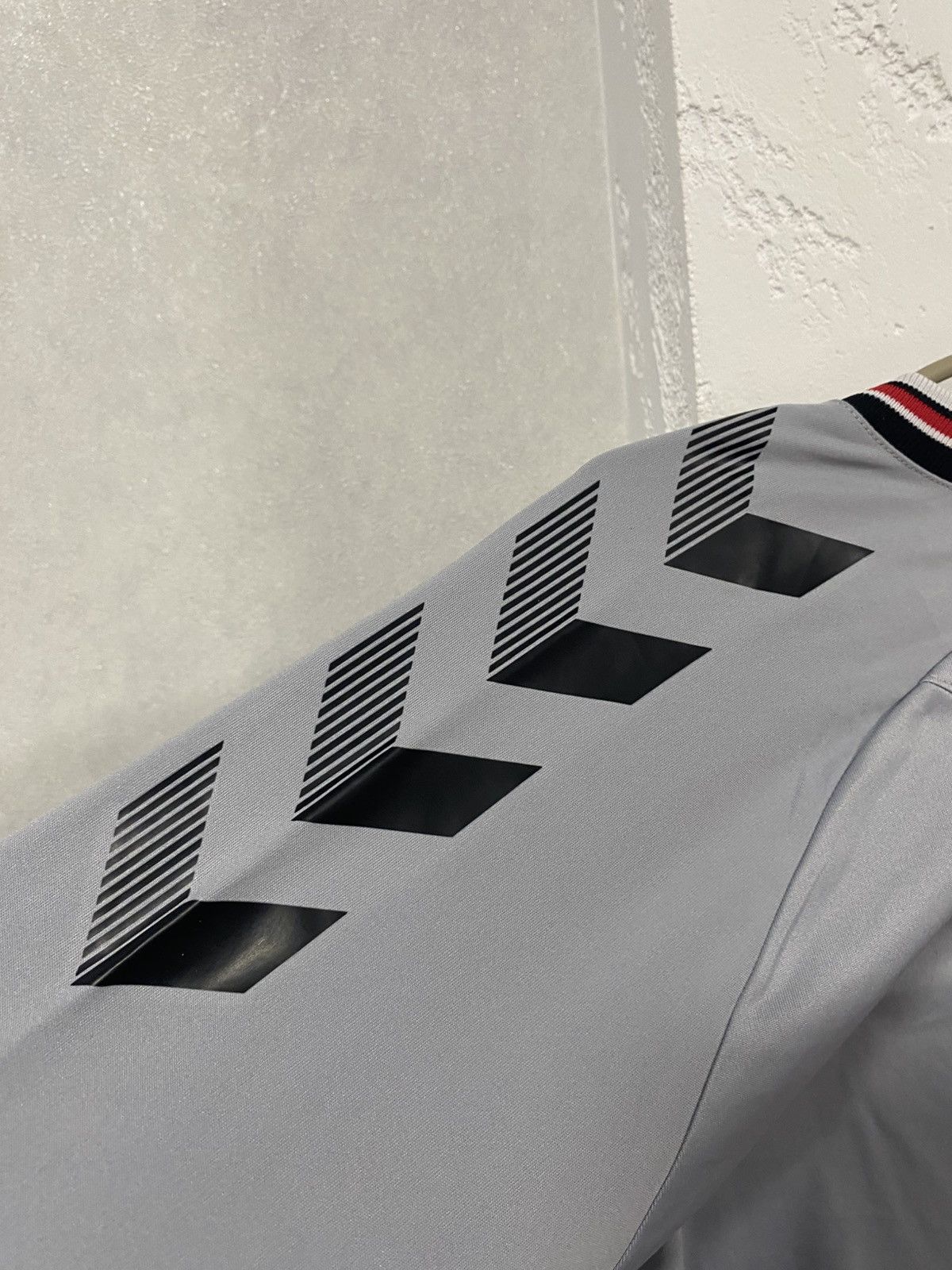 Hummel Hummel Charlton Athletic Away Football Shirt 2010/11 Sz: XL Size US XL / EU 56 / 4 - 10 Thumbnail