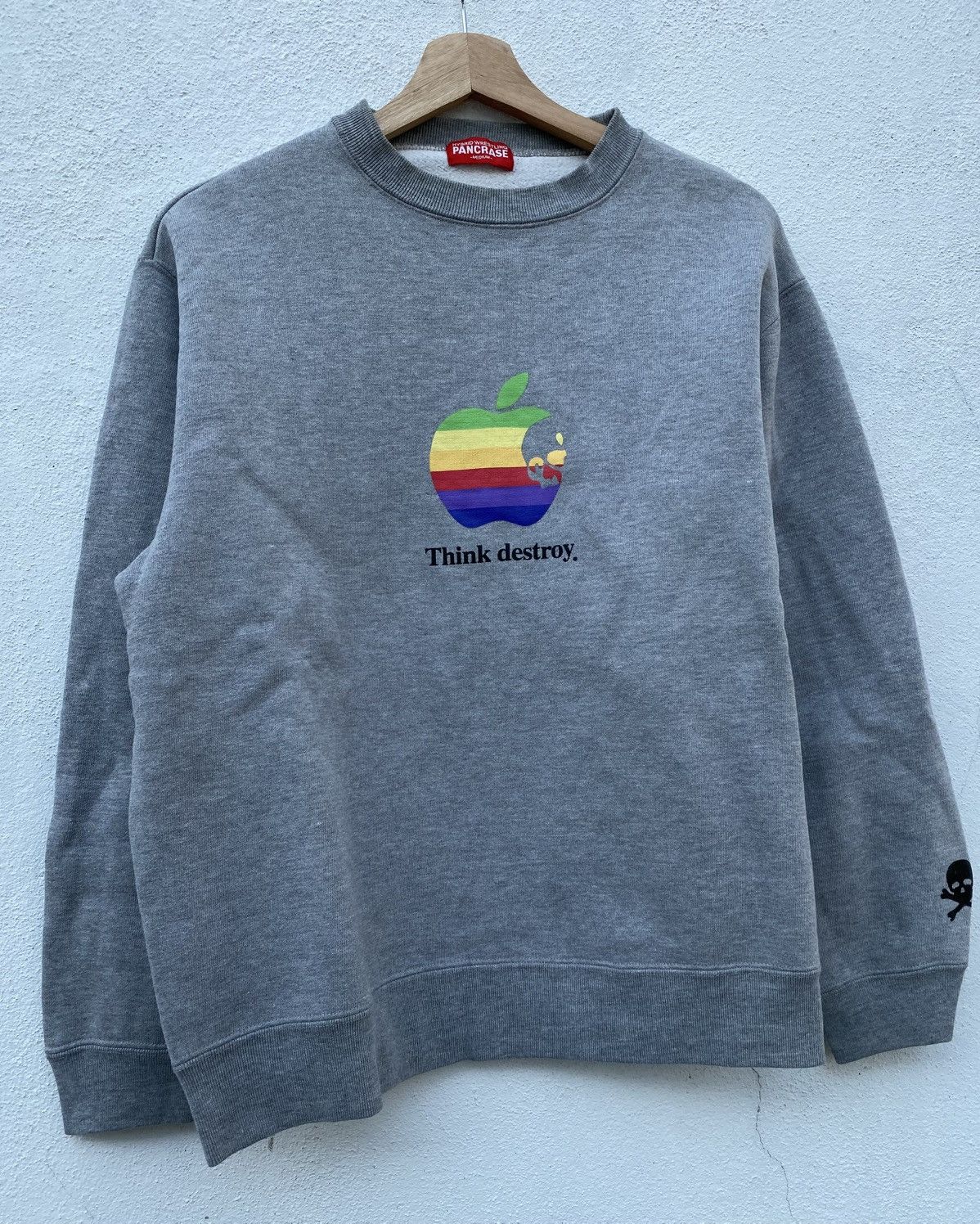 Vintage Vintage Sweatshirt Apple Think Destroy Size US M / EU 48-50 / 2 - 5 Thumbnail