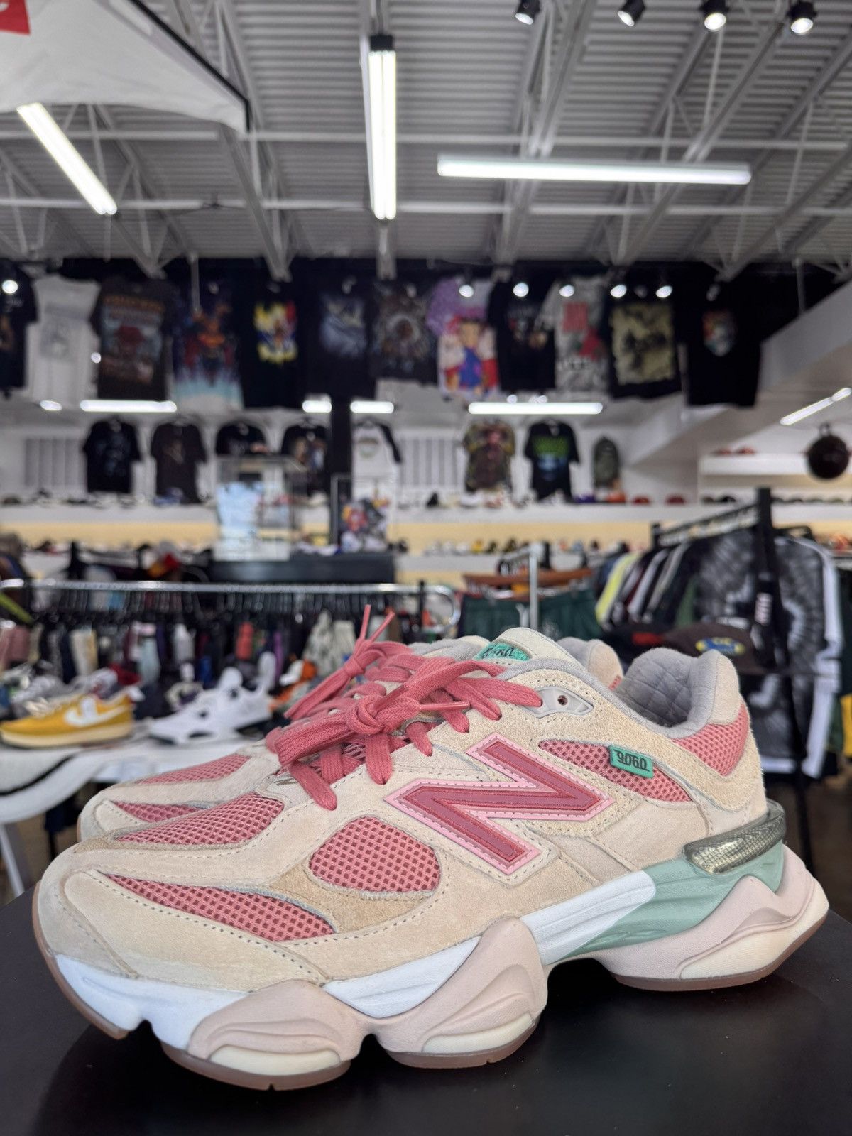 New Balance New Balance 9060 Joe Freshgood Cookie Pink Size 10 (2022) Size US 10 / EU 43 - 1 Thumbnail