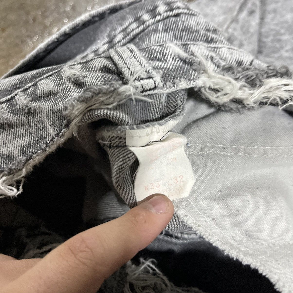 Levi's × Vintage Crazy Vintage 90s Levi's 550 Black Tab Jeans Acid Wash Faded Size US 32 / EU 48 - 9 Thumbnail