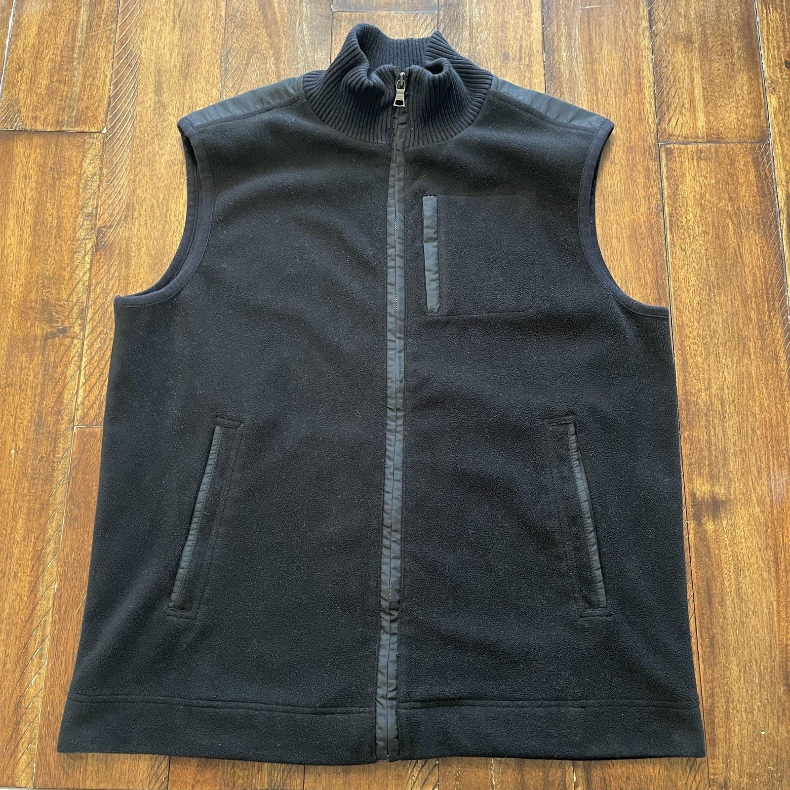 Banana Republic Banana Republic Vest Mens Large Black Mock Neck Lined Casual Size US L / EU 52-54 / 3 - 2 Thumbnail