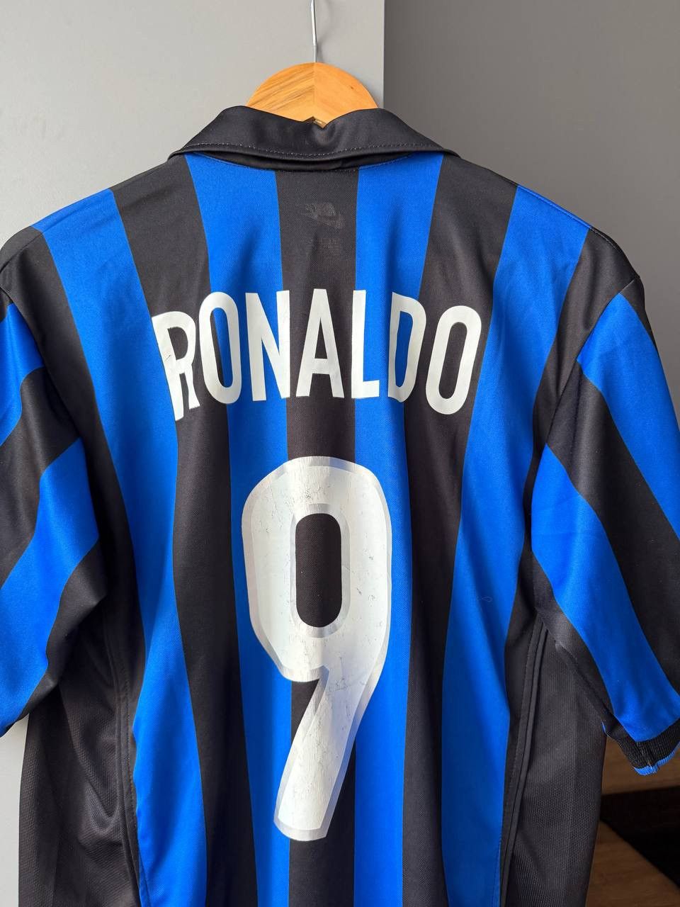 Nike 1998-99 Inter Milan Home Jersey Ronaldo #9 (XL) | Grailed