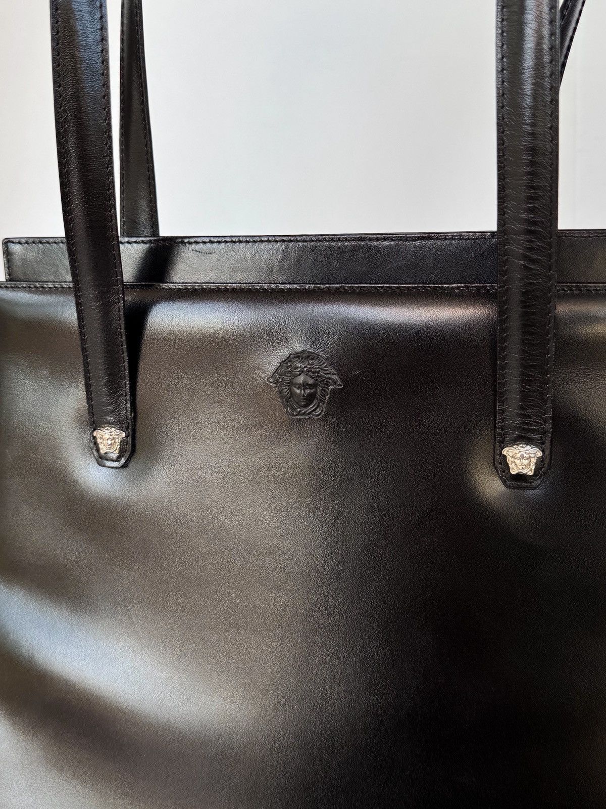 Versace Gianni Versace black leather bag Versace Medusa head Size ONE SIZE - 6 Thumbnail