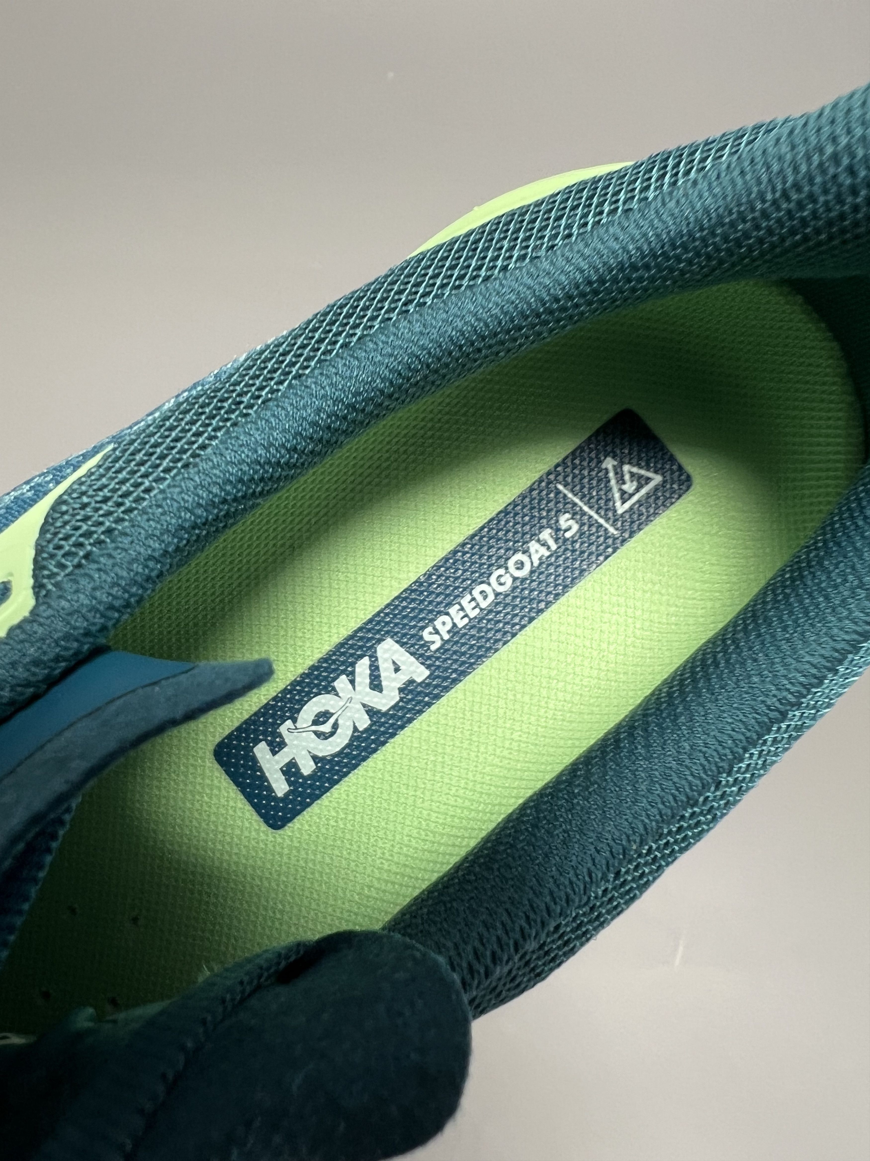 7B Hoka One One Speedgoat 5 Trail Running Shoes 1123158-DLOM