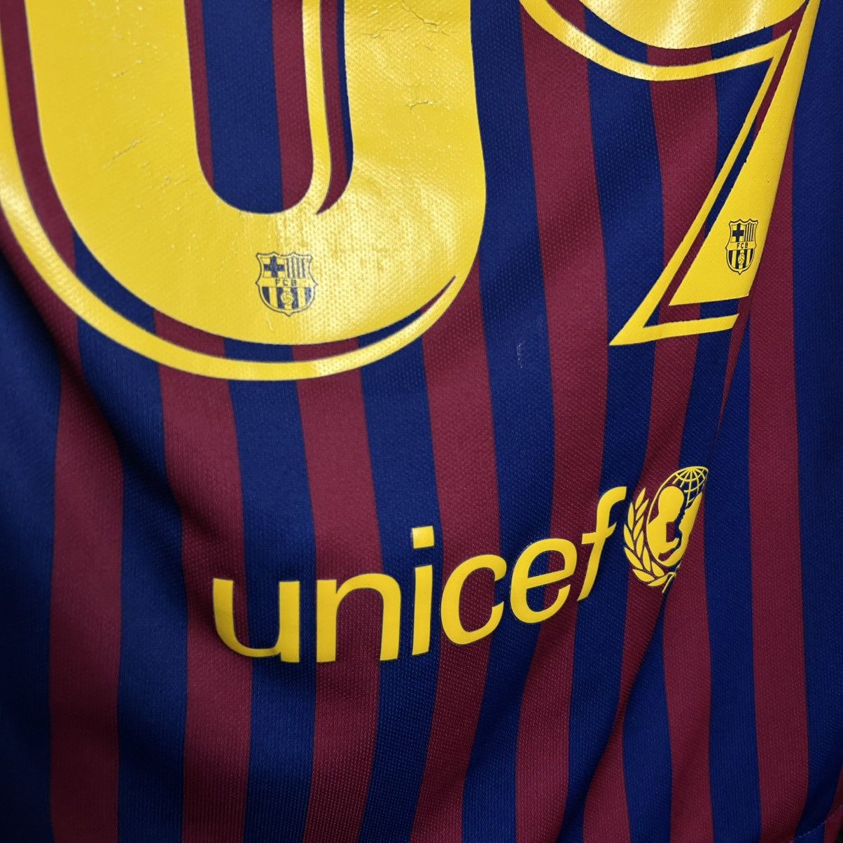 Nike Mens Nike FC Barcelona Origi Player home soccer jersey Size US S / EU 44-46 / 1 - 12 Thumbnail