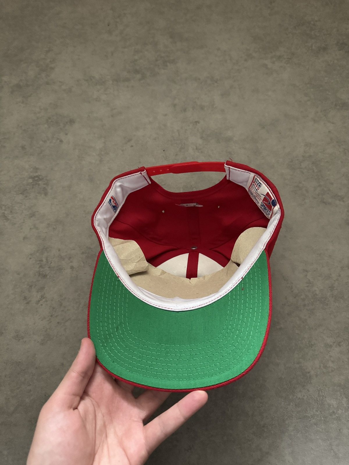 Sports Specialties Rare 90s Sports Specialities Chicago Bulls cap Vintage Size ONE SIZE - 3 Thumbnail