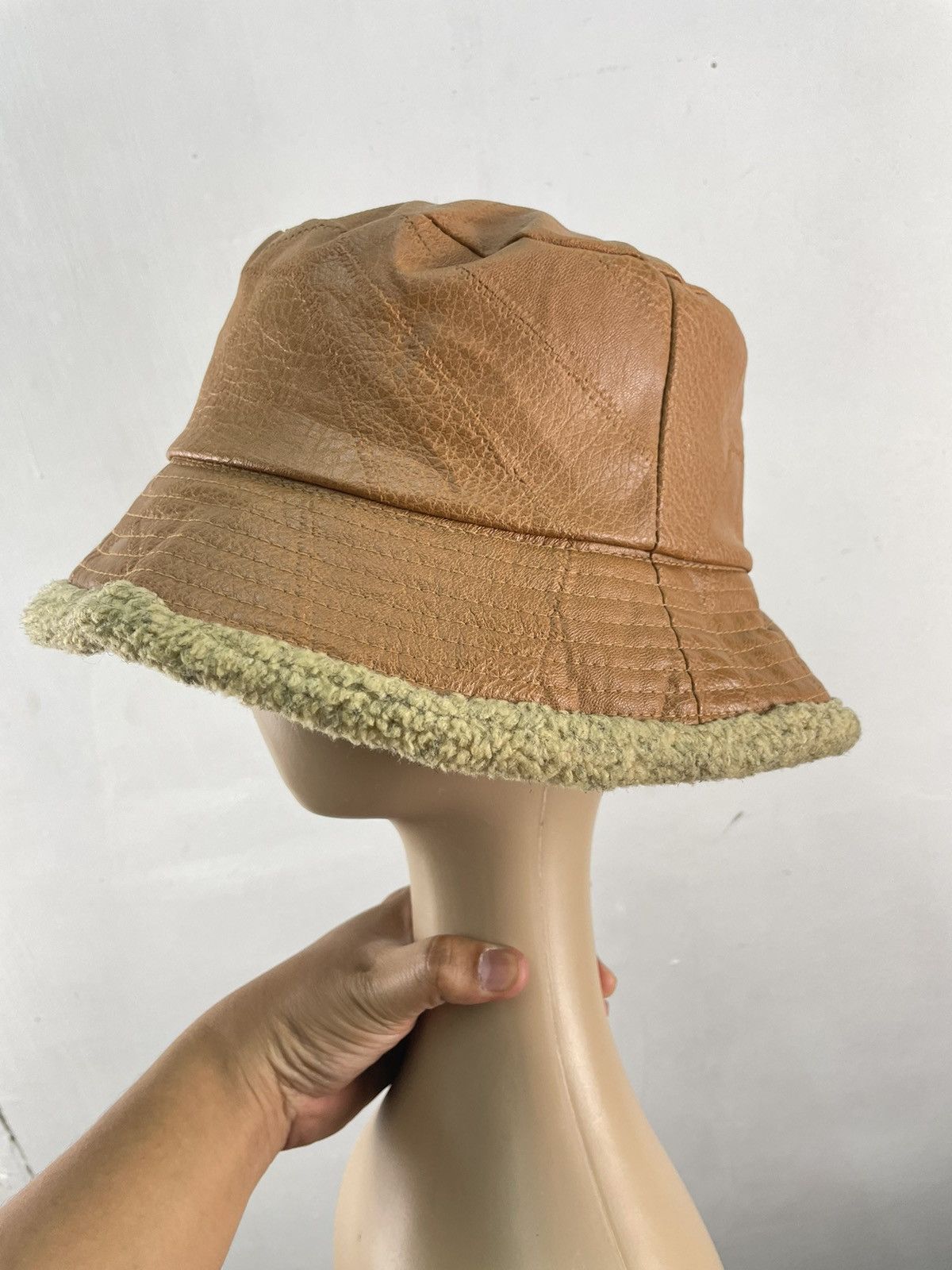 Japanese Brand Vintage Japanese Brand Leather Bucket Hat Fleece Lining Size ONE SIZE - 1 Thumbnail