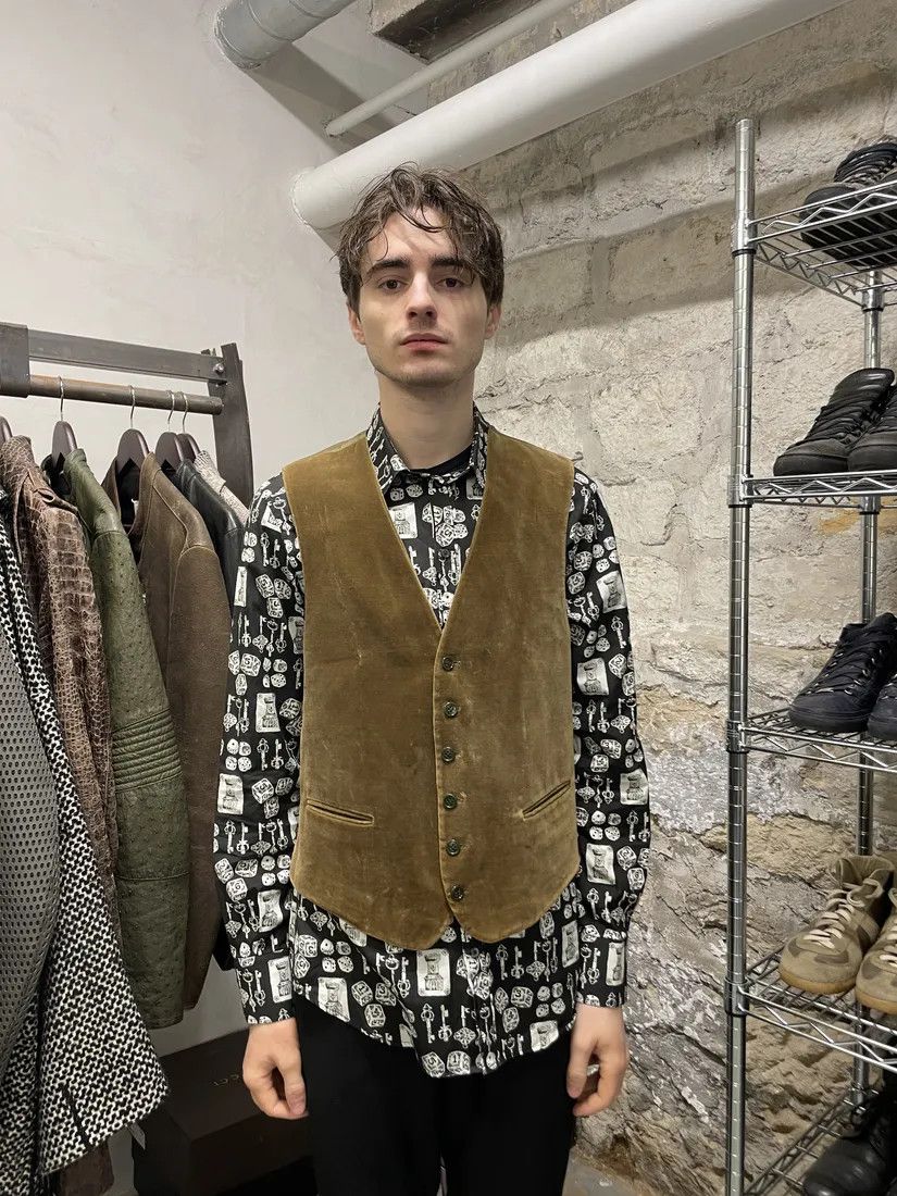 Emporio Armani × Vintage 1990s Emporio Armani Beige Velvet Vest Size US S / EU 44-46 / 1 - 3 Thumbnail