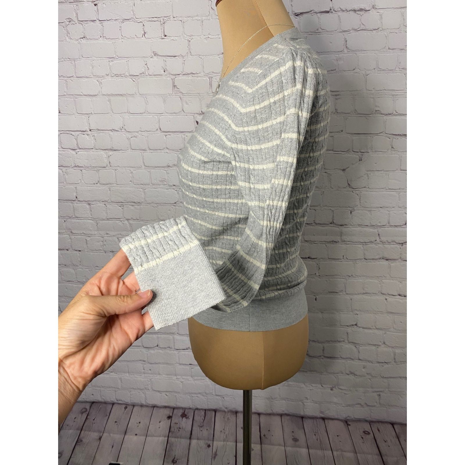 Banana Republic Sweater Size S / US 4 / IT 40 - 2 Thumbnail