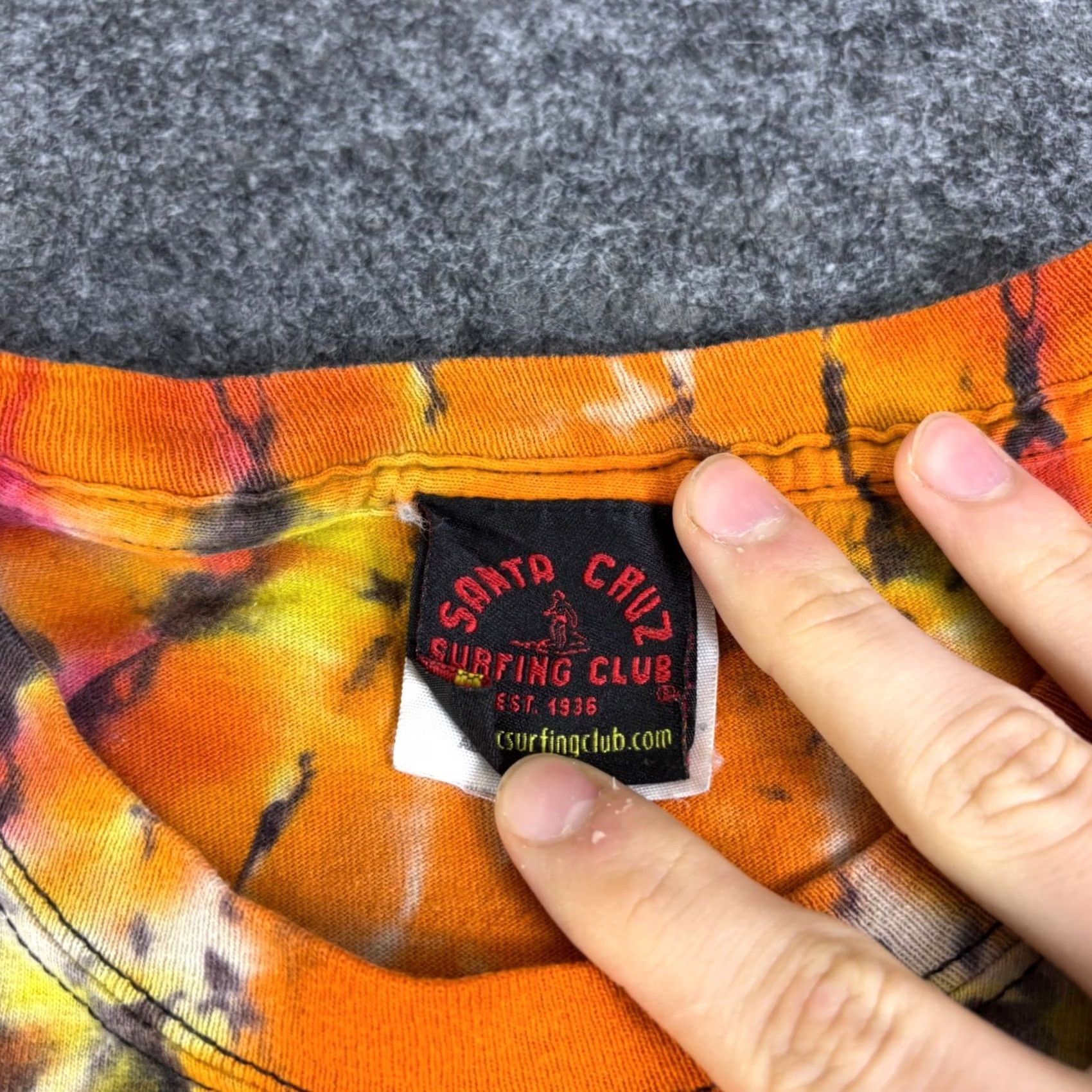 Vintage Santa Cruz Surfing Club T-Shirt Orange Pink Yellow Mens XL Short Sleeve Size US XL / EU 56 / 4 - 5 Thumbnail