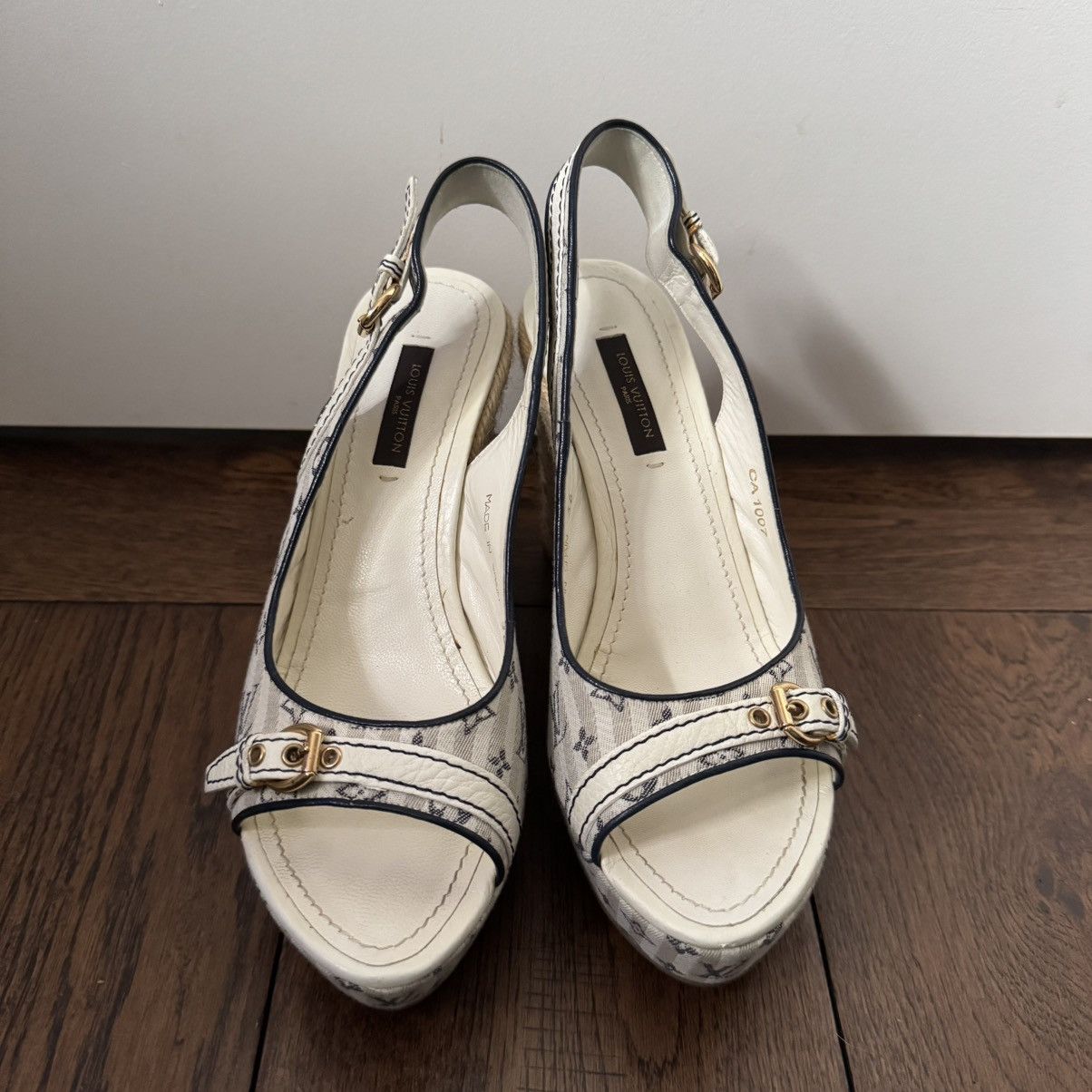 Louis Vuitton Louis Vuitton Wedge Size US 5.5 / IT 35.5 - 2 Thumbnail