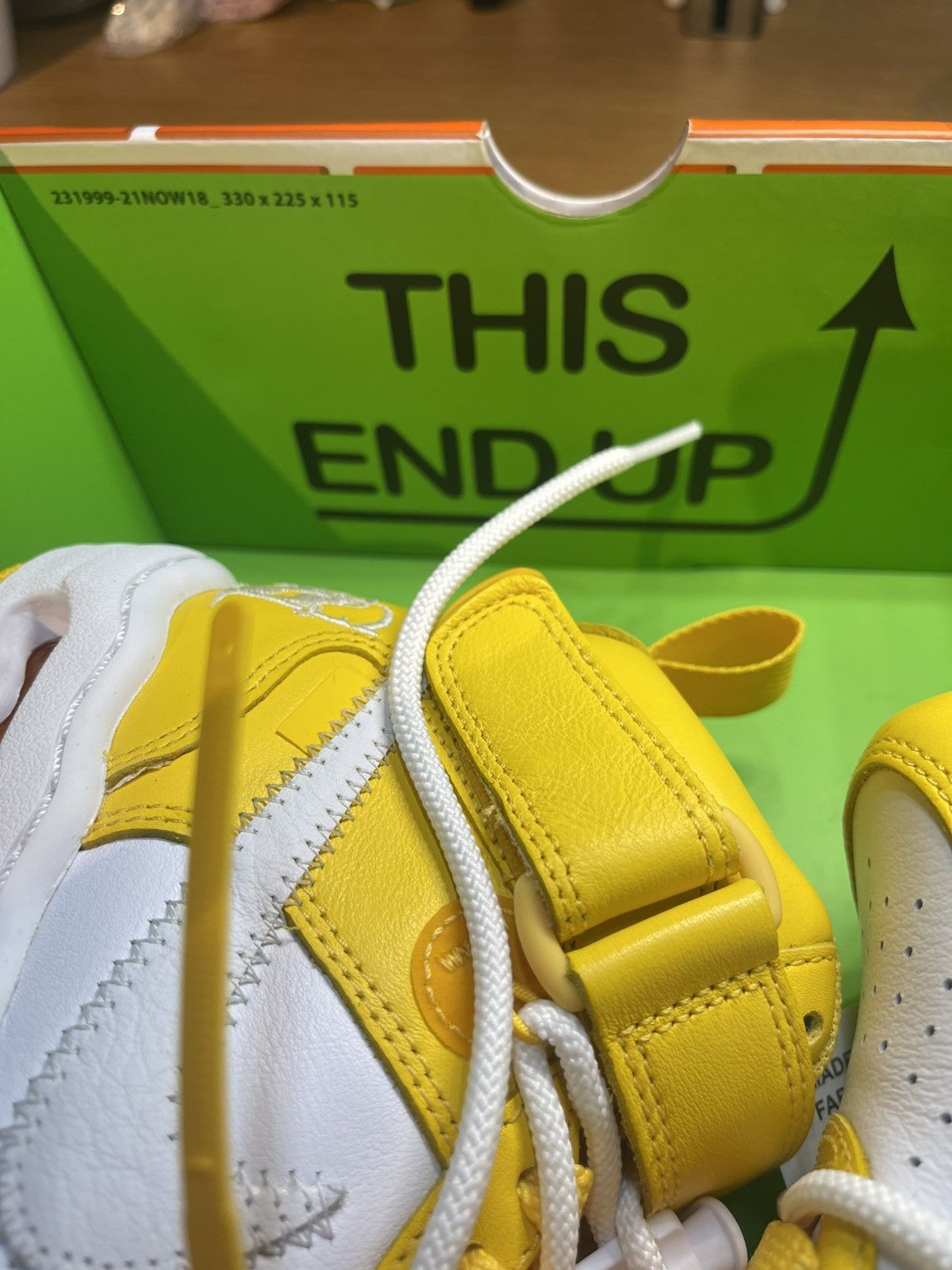 Nike × Off-White Nike Air Force mid Off white gialle Size US 6 / IT 36 - 16 Thumbnail