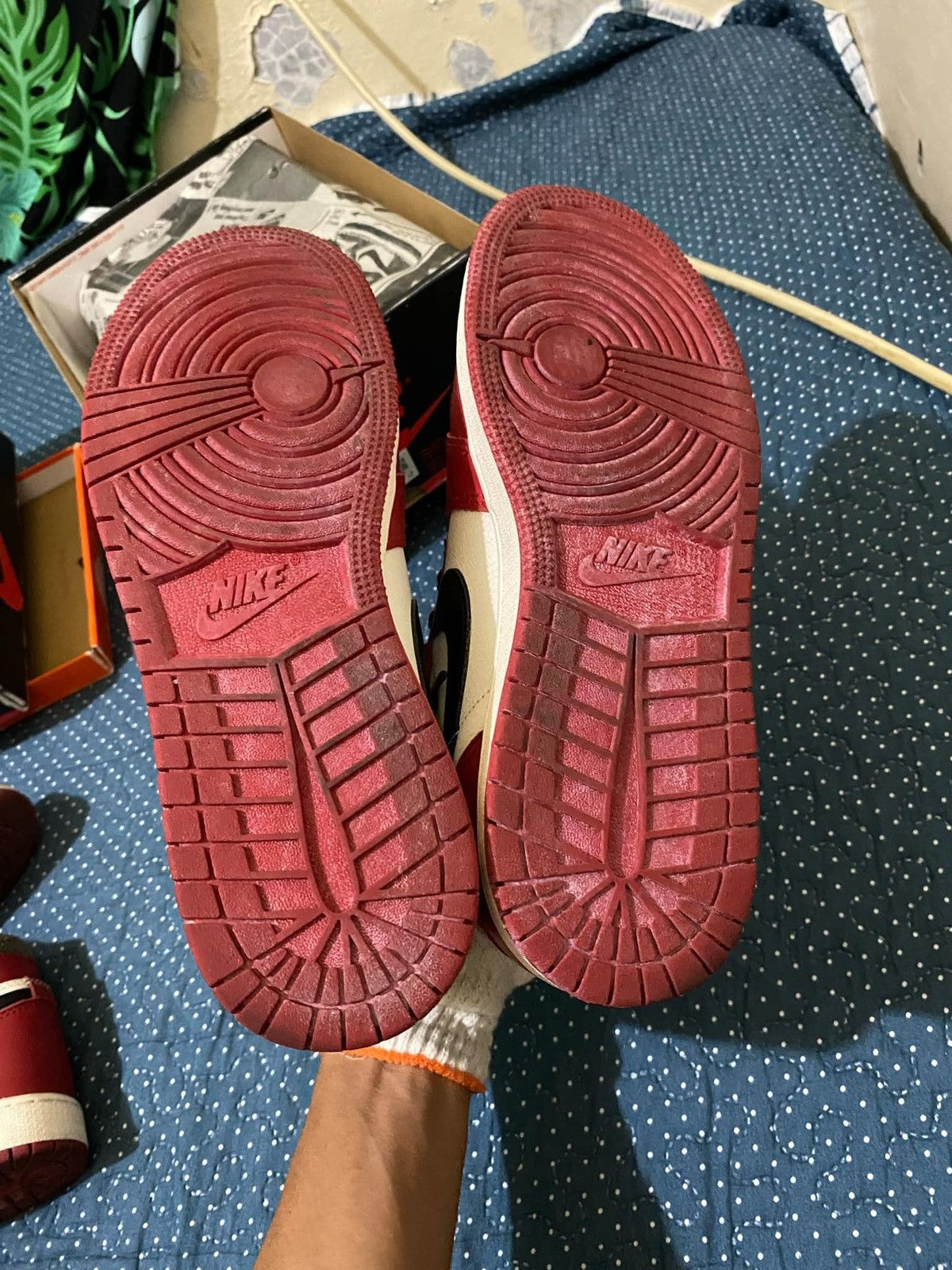 Jordan Brand × Nike Air Jordan 1 Lost And Found Size US 7 / EU 40 - 8 Thumbnail