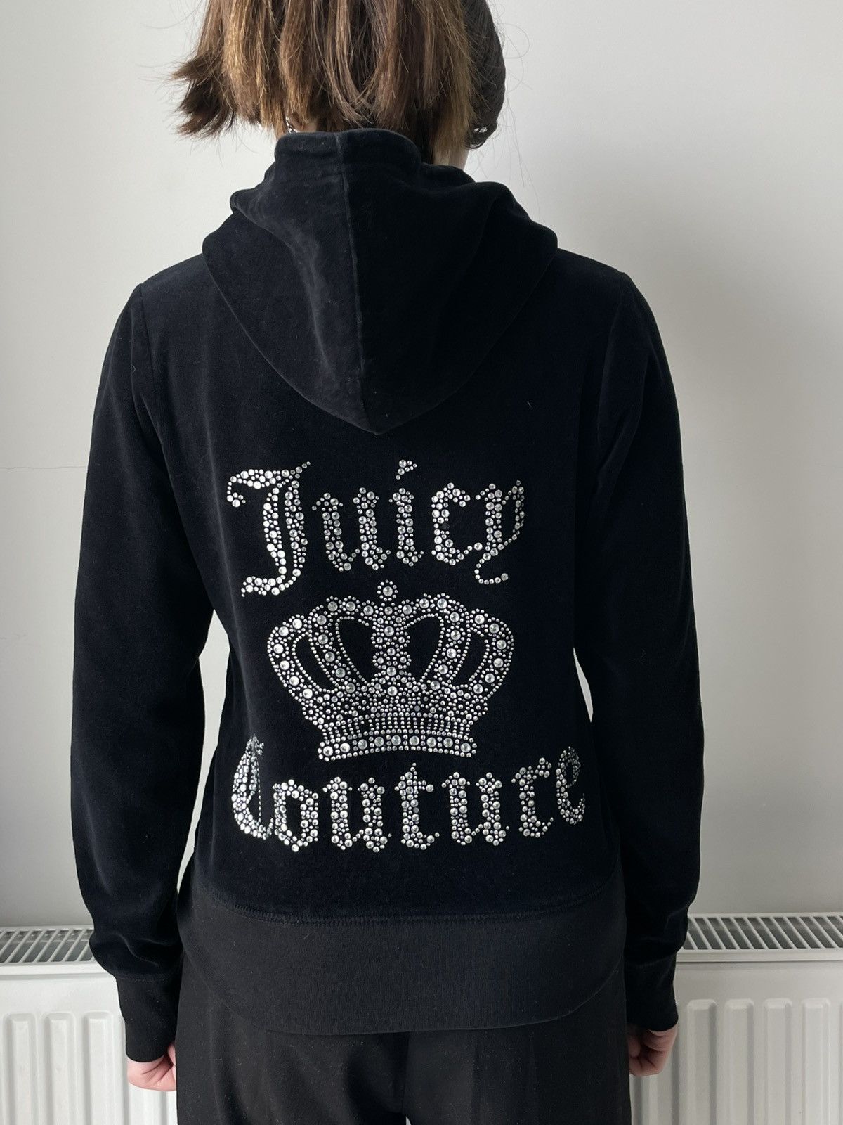 Juicy Couture Y2K Vintage Juice Couture 00’s Black Velour Zip Hoodie RARE Size M / US 6-8 / IT 42-44 - 5 Thumbnail