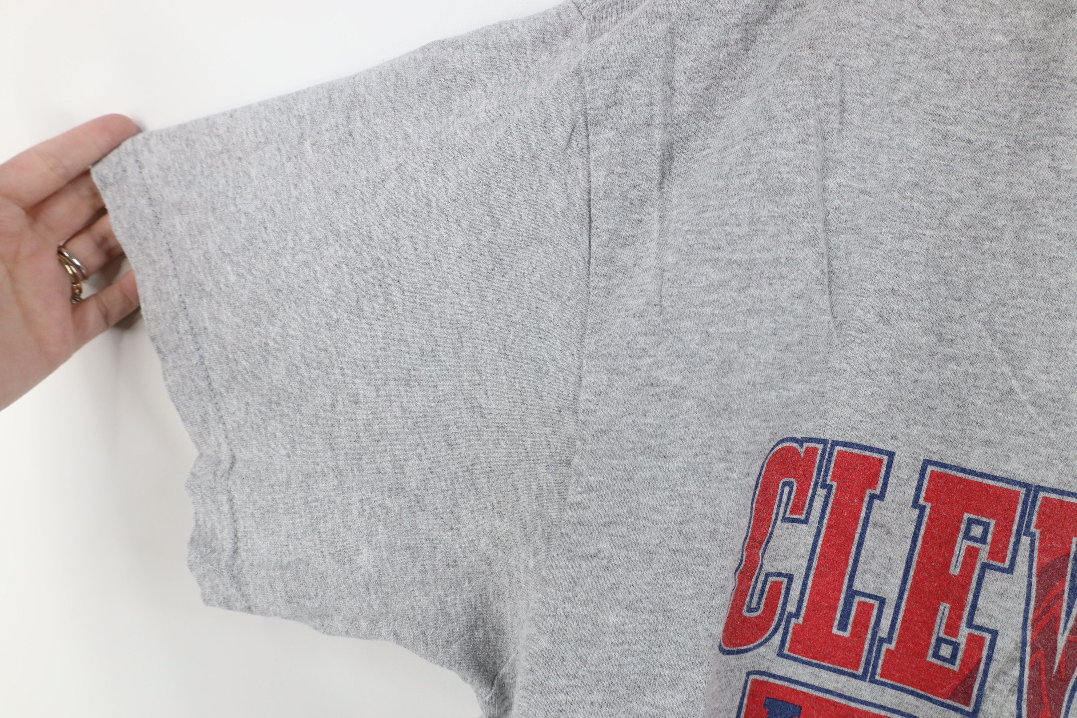 Vintage Vintage Y2K Chief Wahoo Cleveland Indians Baseball T-Shirt Size US XL / EU 56 / 4 - 7 Thumbnail