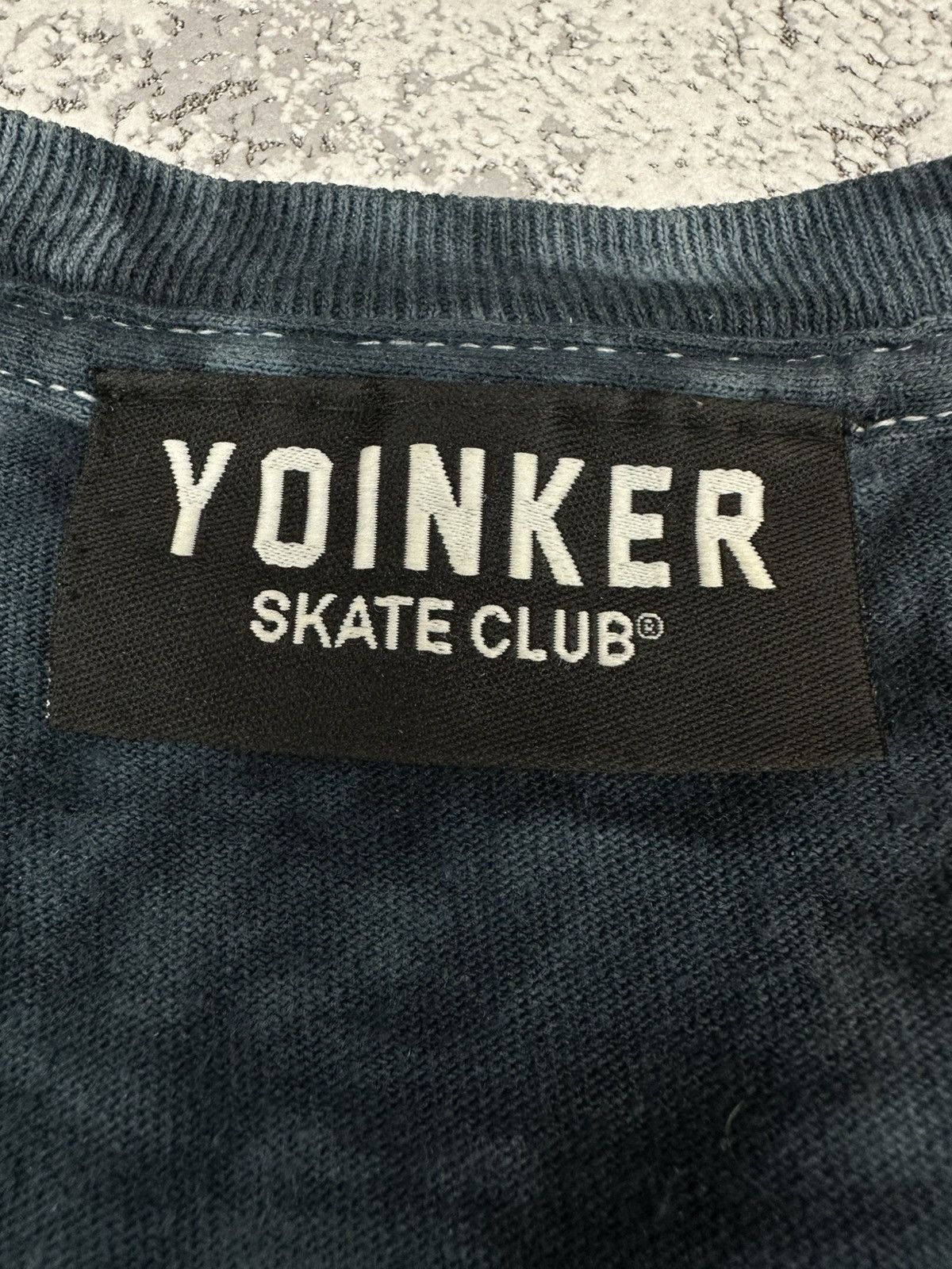 Vintage Yoinker Skate Club Tie-Dye Y2K T-shirt Size US L / EU 52-54 / 3 - 3 Thumbnail