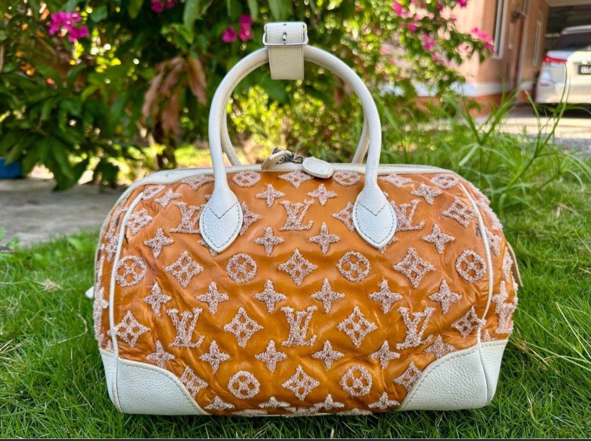 Louis Vuitton Authentic Louis Vuitton Monogram Bouclettes Speedy Round Bag Size ONE SIZE - 2 Thumbnail