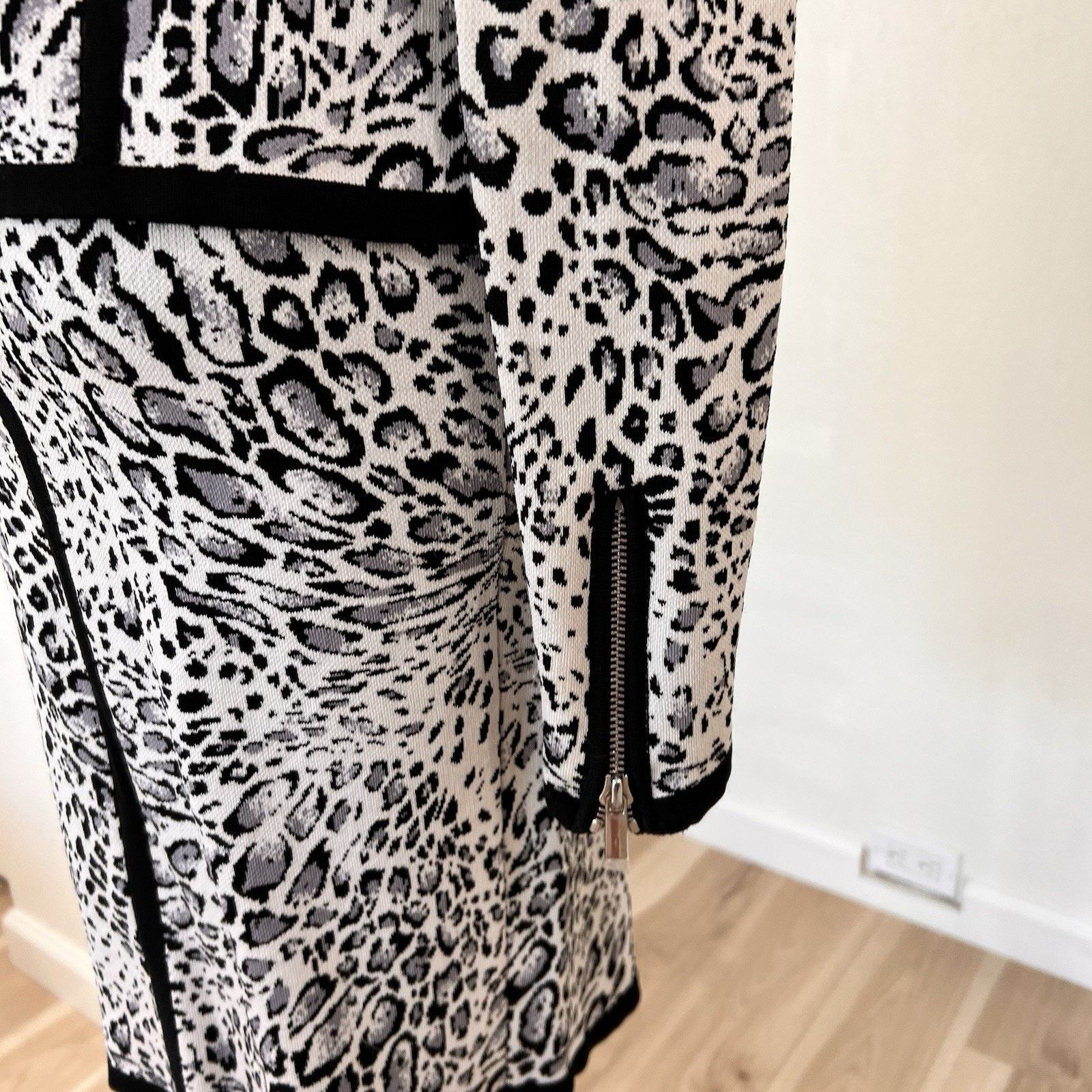 Other NWOT Y2K Caché Two Piece Skirt Set Leopard Print Moto Zip Size 22" - 3 Thumbnail