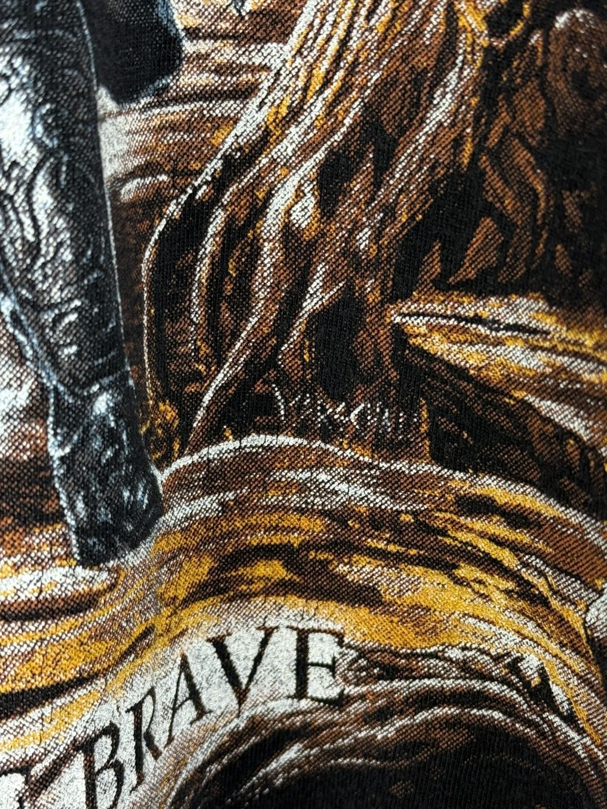 Band Tees 90s Vintage 1997 Hammerfall Glory To The Brave Metal L/S Size US XL / EU 56 / 4 - 3 Thumbnail