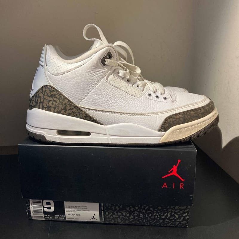 image of Size 9 - Air Jordan 3 Retro 'mocha' 2018 Mens Sneaker in White