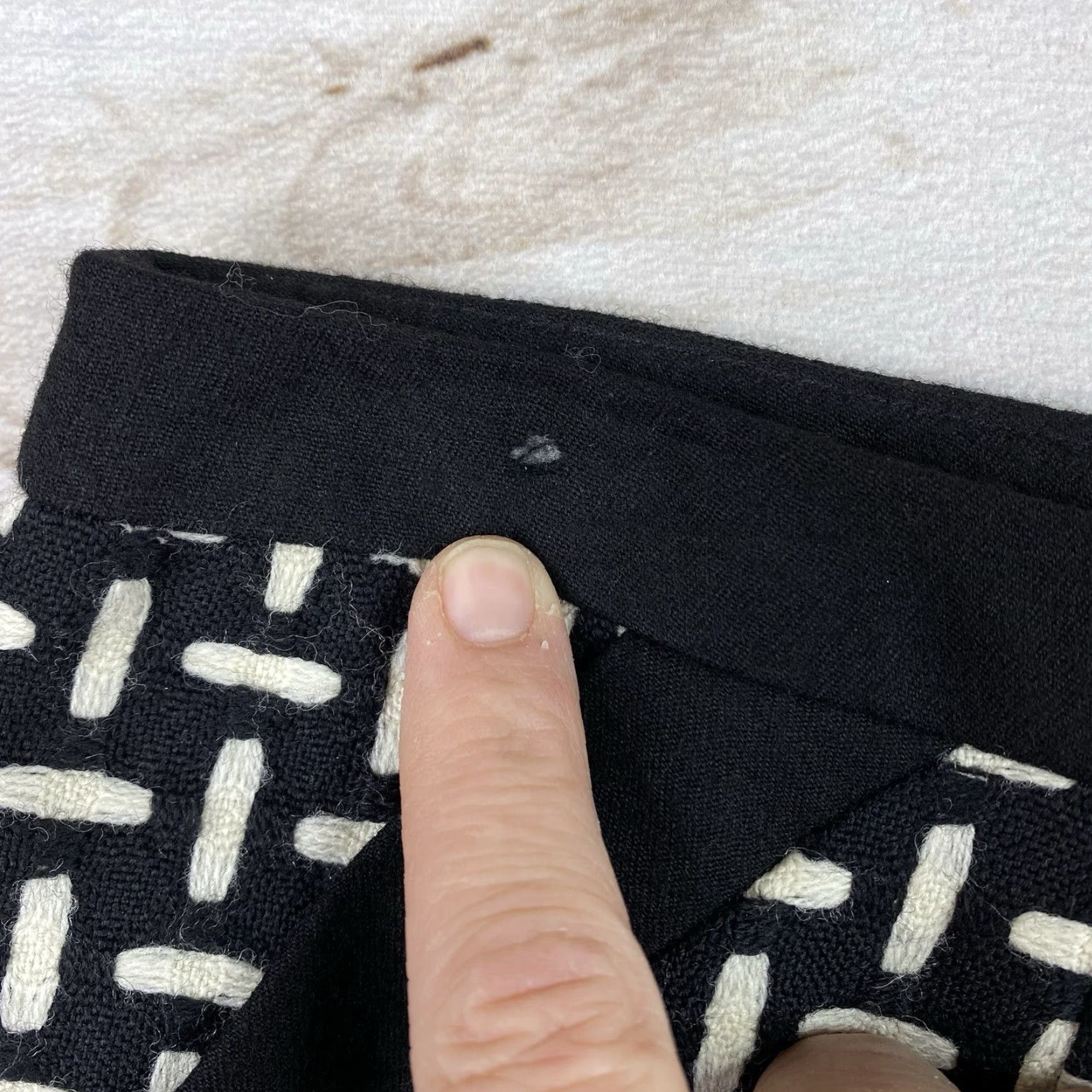 Talbots VINTAGE Talbots Skirt Womens 12 Black Tweed Wool Pockets Zip Slit 90s City Preppy Black 12 Womens Size 34" / US 12 / IT 48 - 4 Thumbnail