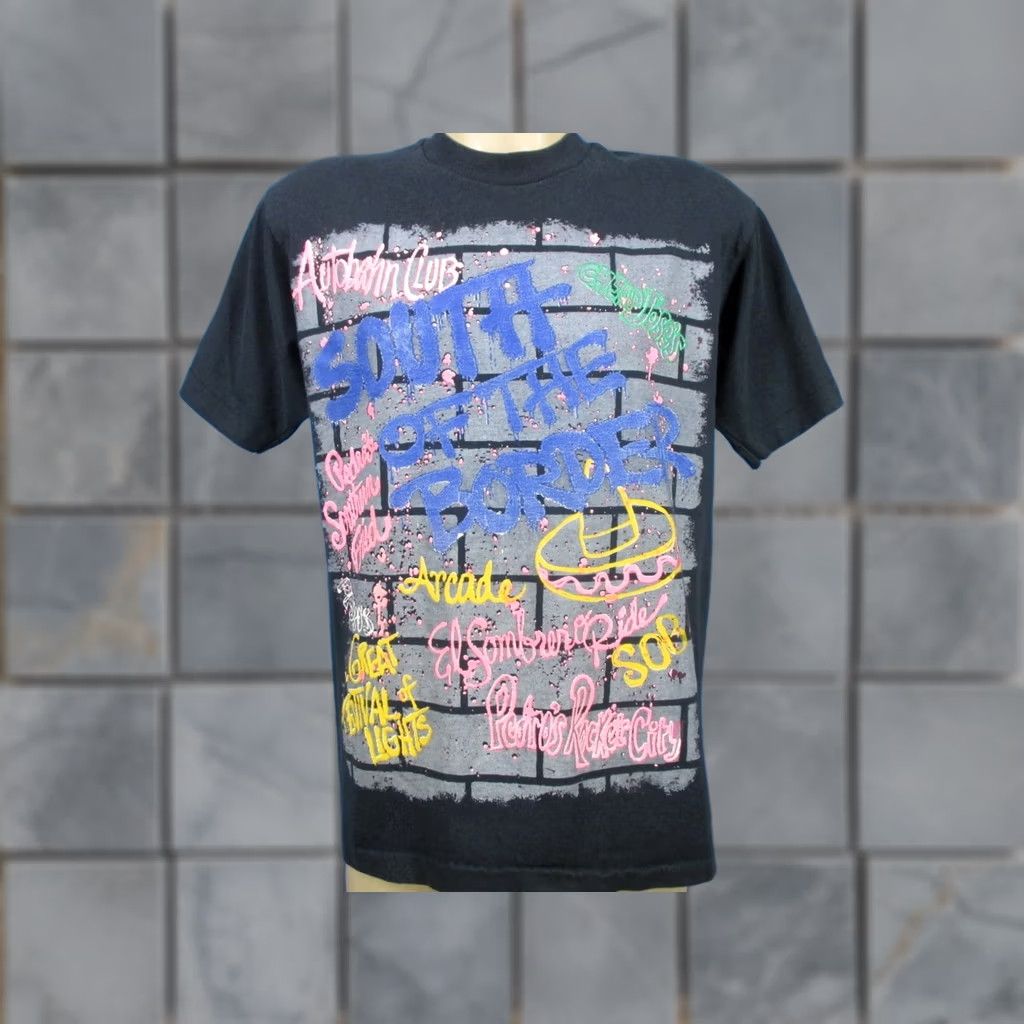 Vintage vtg 90s SOUTH OF THE BORDER GRAFFITI T-Shirt MEDIUM/LARGE mexico Size US M / EU 48-50 / 2 - 1 Thumbnail