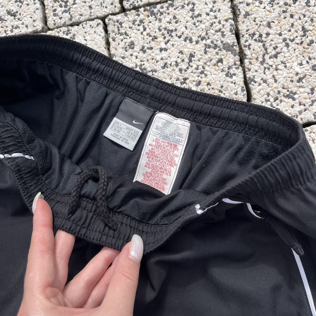 Nike × Vintage Nike Vintage Track Pants Nylon Y2K Drill Streetwear Swoosh Size US 30 / EU 46 - 5 Thumbnail