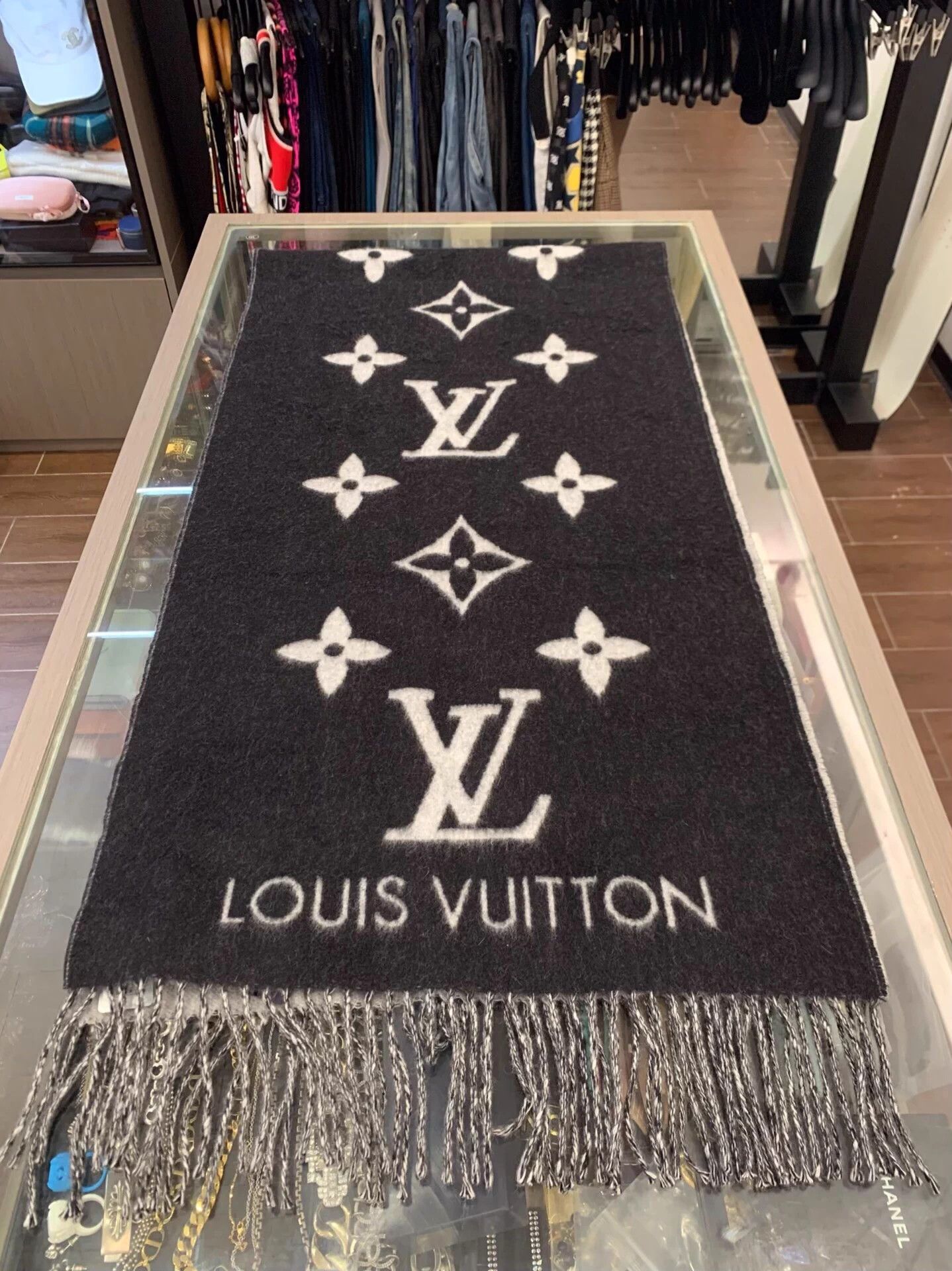 Louis Vuitton LV black gray block double cashmere fringe scarf Size ONE SIZE - 2 Thumbnail