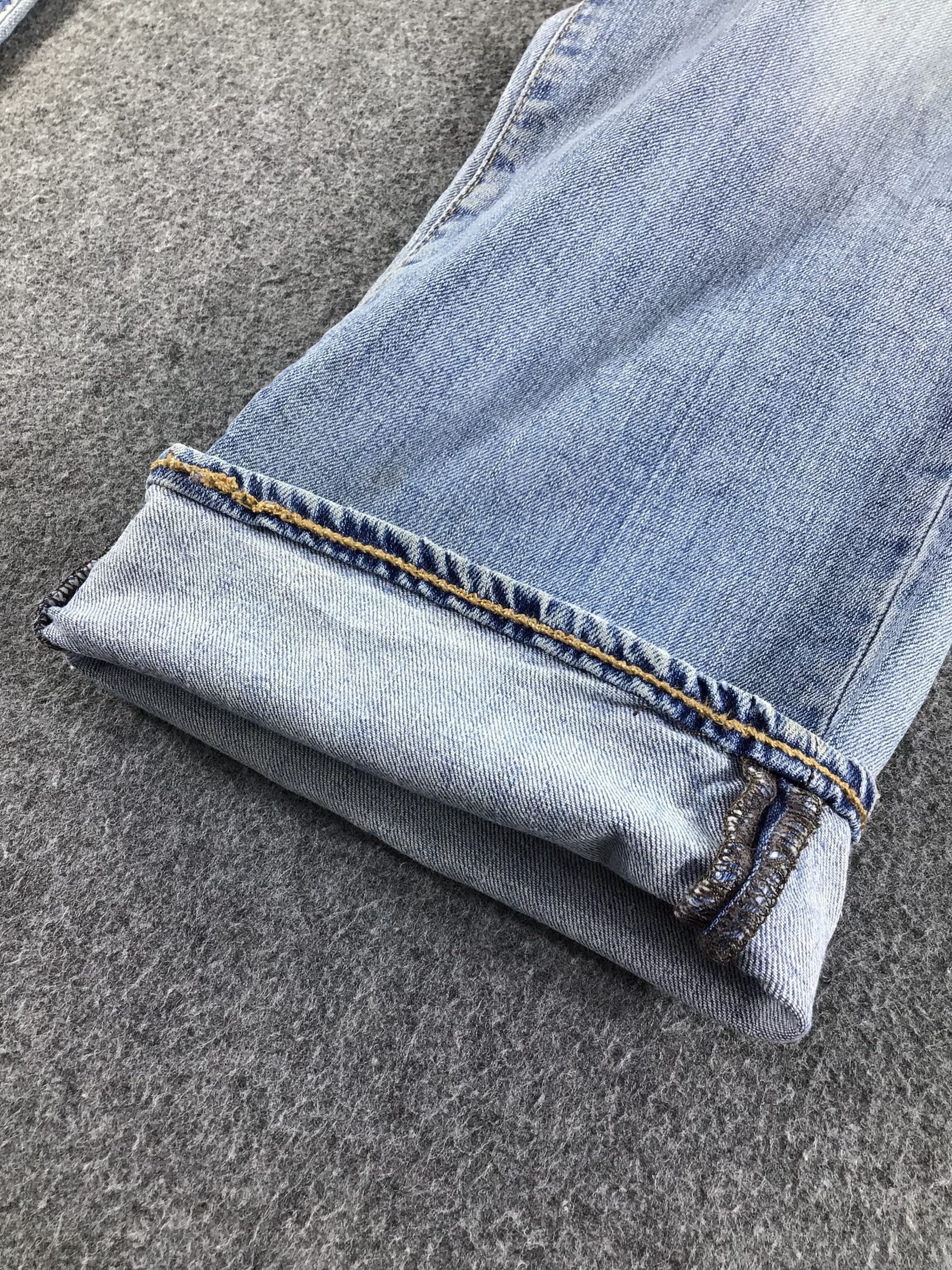Levi's Vintage Light Wash Levis 514 Jeans-J468 Size US 35 - 7 Thumbnail