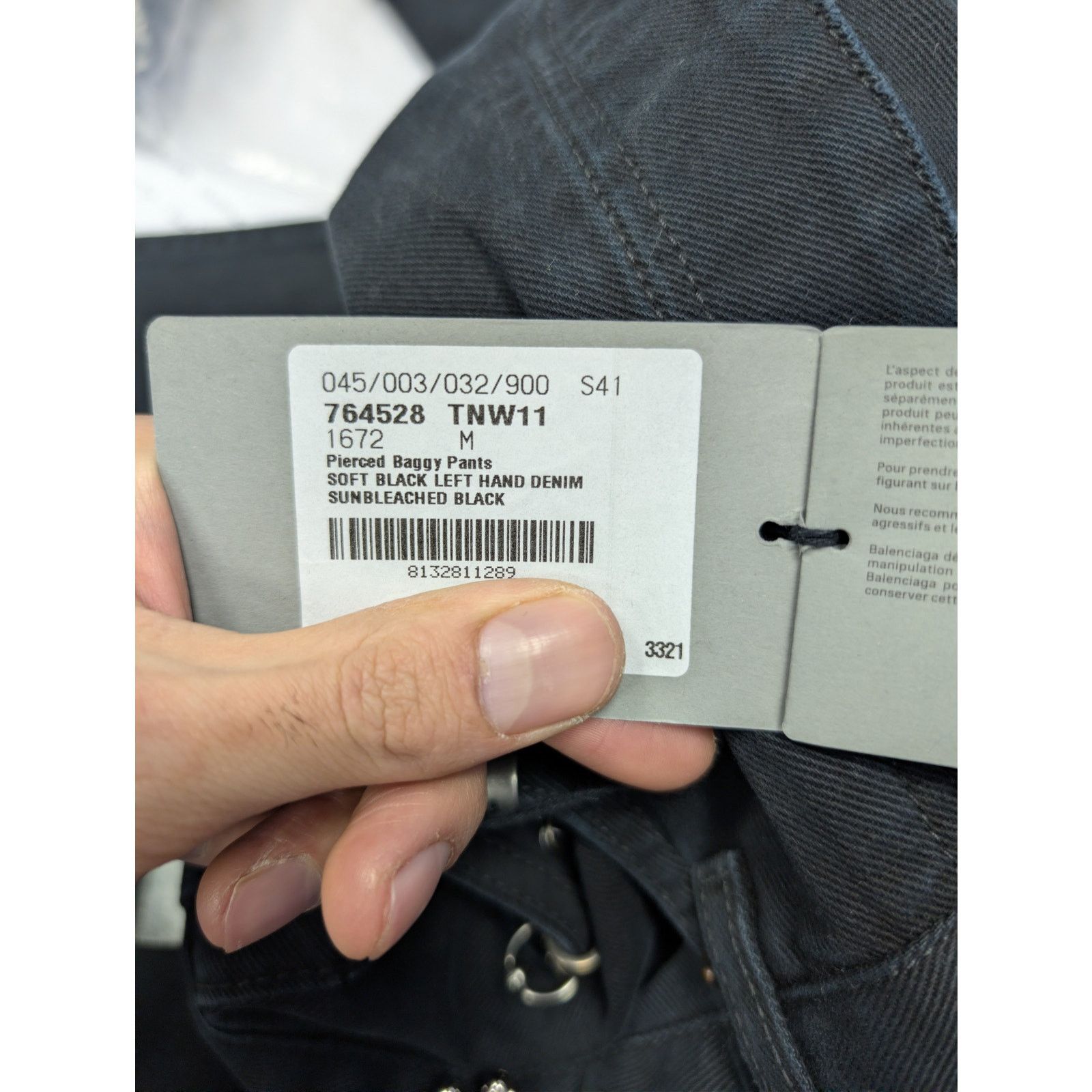 Balenciaga o1rshd1 Q:2 / Left Hand Denim Pierced Baggy Pants in Black Size US 32 / EU 48 - 23 Thumbnail