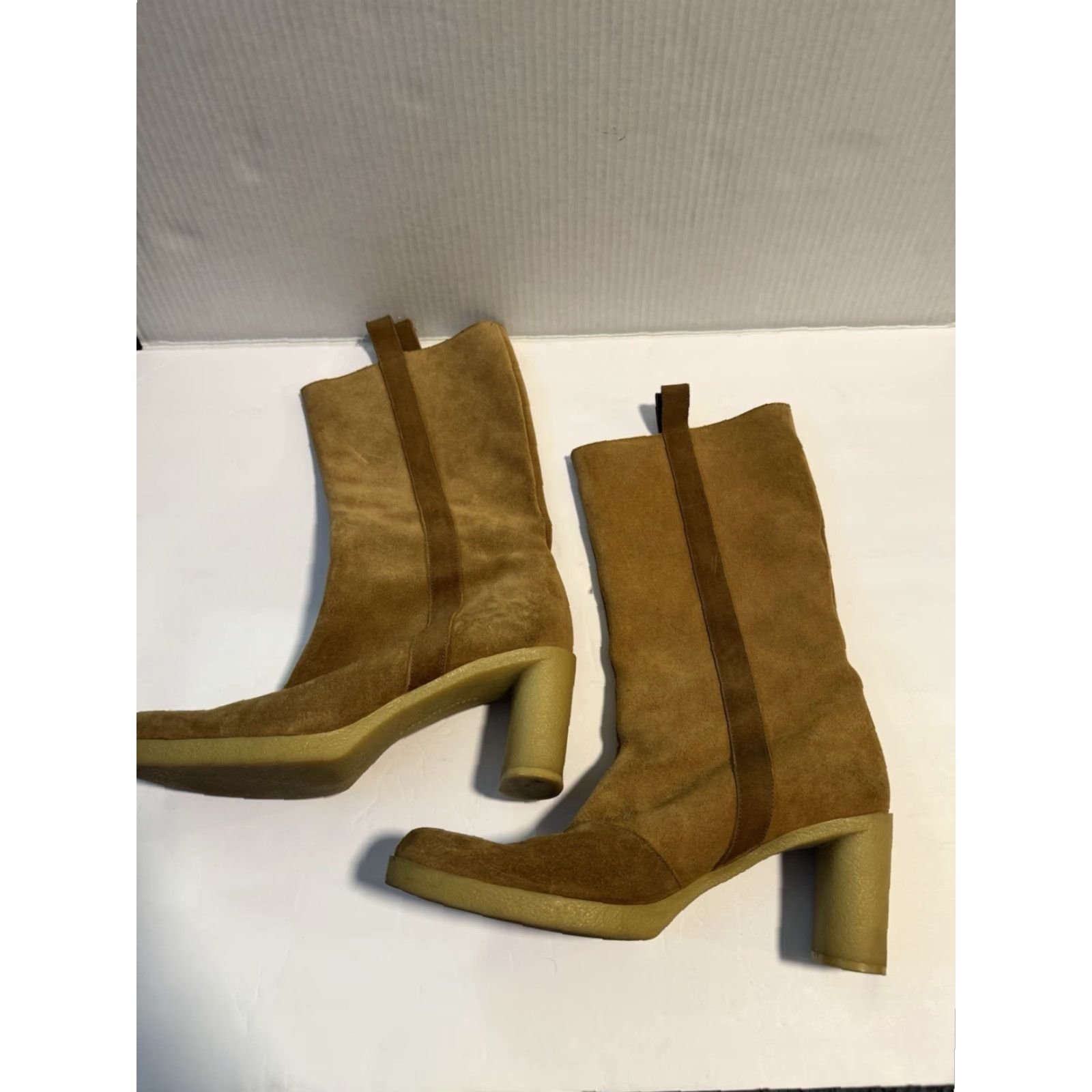 Vintage Robert Clergerie France Vintage Suede Boots Women's TAN Size 9 Size US 9 / IT 39 - 6 Thumbnail