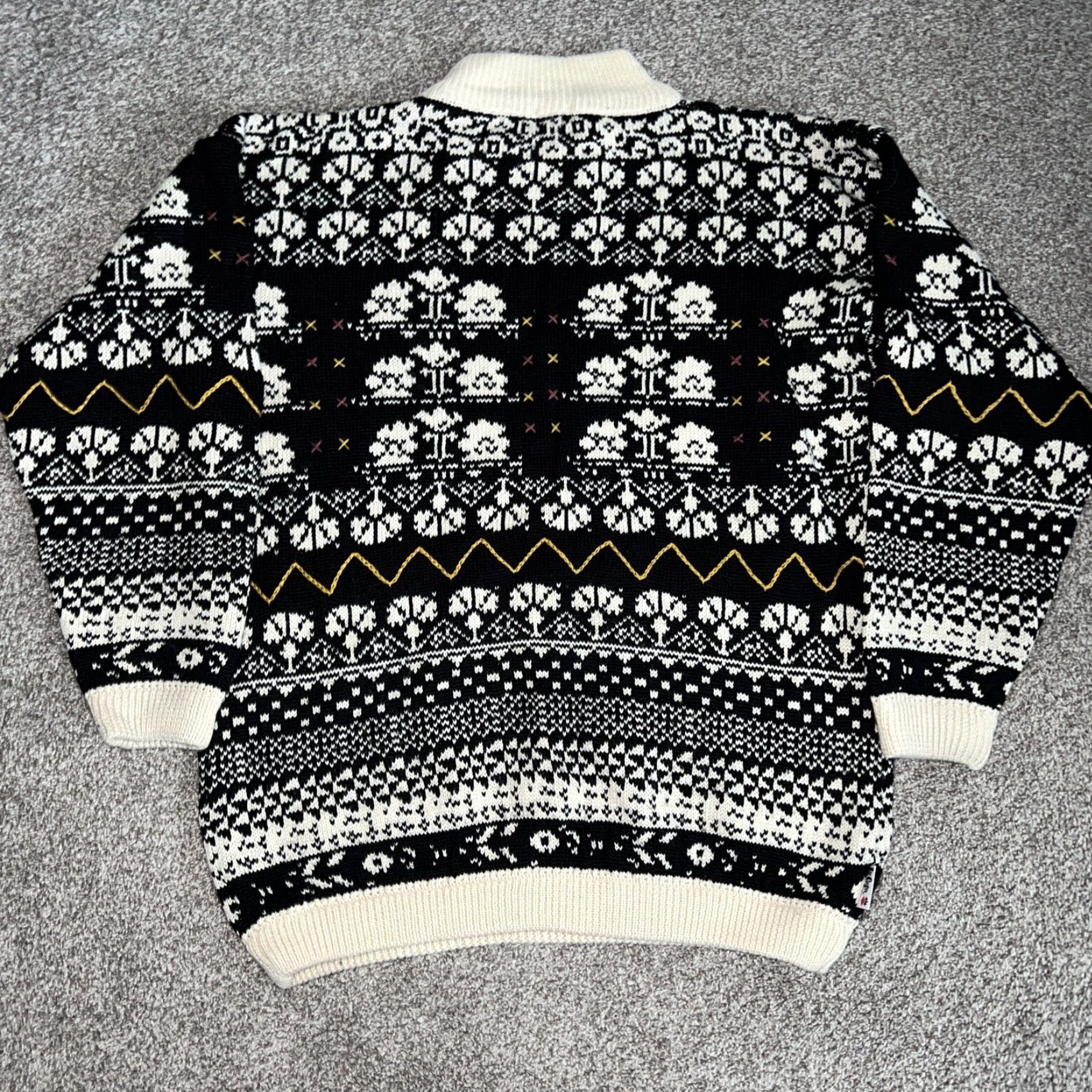 Vintage VTG Lee Cooper Black Wool Blend Sweater Mens Size L Size US L / EU 52-54 / 3 - 4 Thumbnail