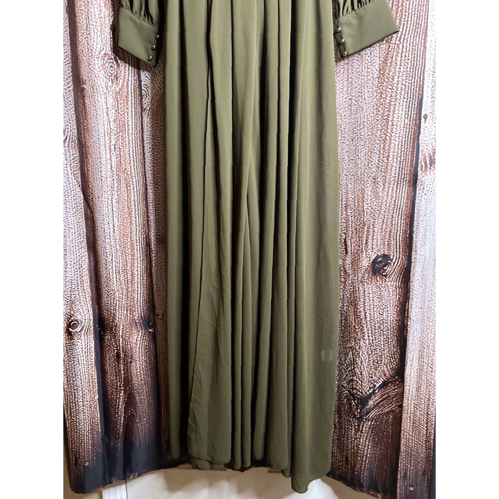 Vintage **Naked Wardrobe Green Large Maxi Dress Deep V Ribbed** User: **Naked Wardrobe Green Large Deep V Ribbed Maxi Dress** Size L / US 10 / IT 46 - 2 Thumbnail