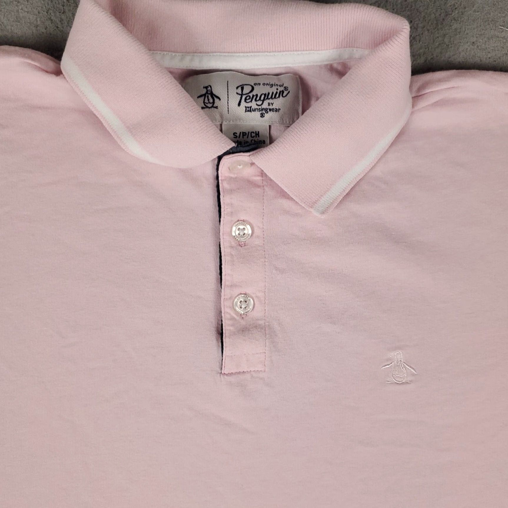 Vintage Penguin Polo Shirt Mens Size Small Pink Casual Short Sleeve Activewear Size US S / EU 44-46 / 1 - 2 Thumbnail