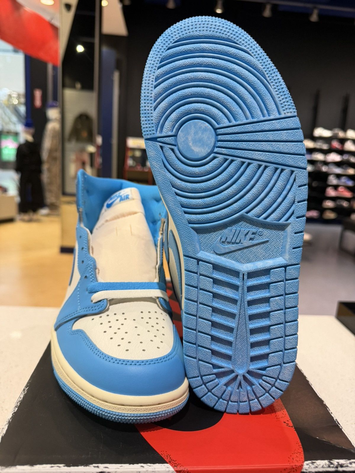 Jordan Brand Size 8 - Jordan 1 Retro High UNC Reimagined Size US 8 / EU 41 - 8 Thumbnail