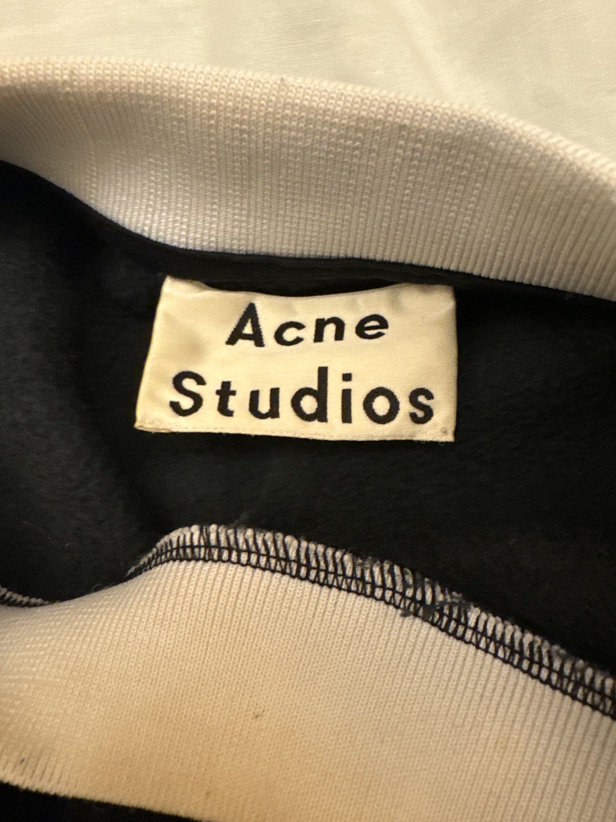 Acne Studios Acne Studios Black Crewneck Size US M / EU 48-50 / 2 - 4 Thumbnail